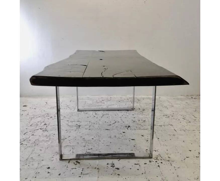 Table Brutaliste