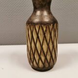 Vase de la poterie danoise Løvemose, avec glaçage partiel en fourrure de lièvre. Estimé dans les années 1970.