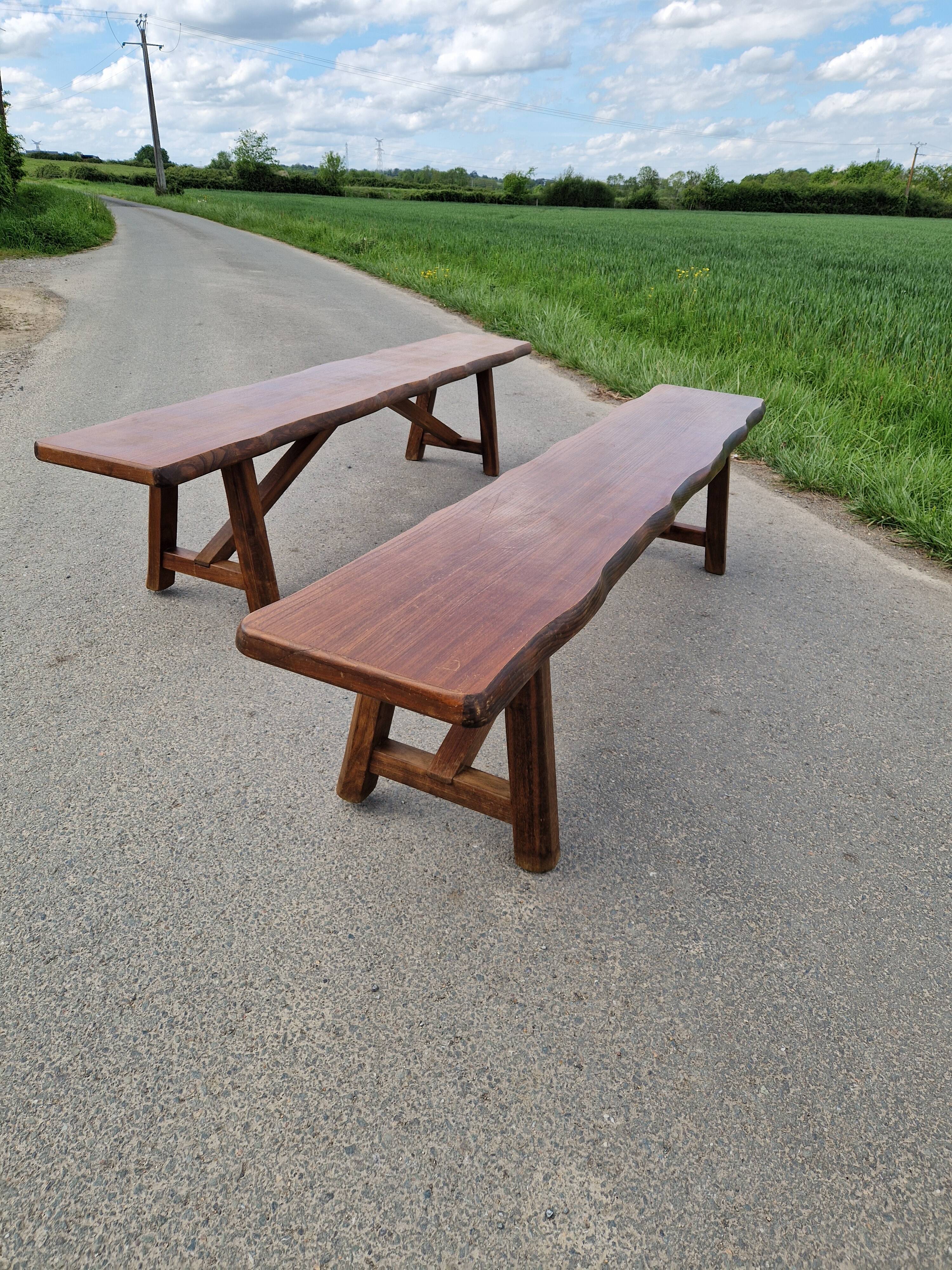 Lot de 2 bancs en orme massif par Aranjou