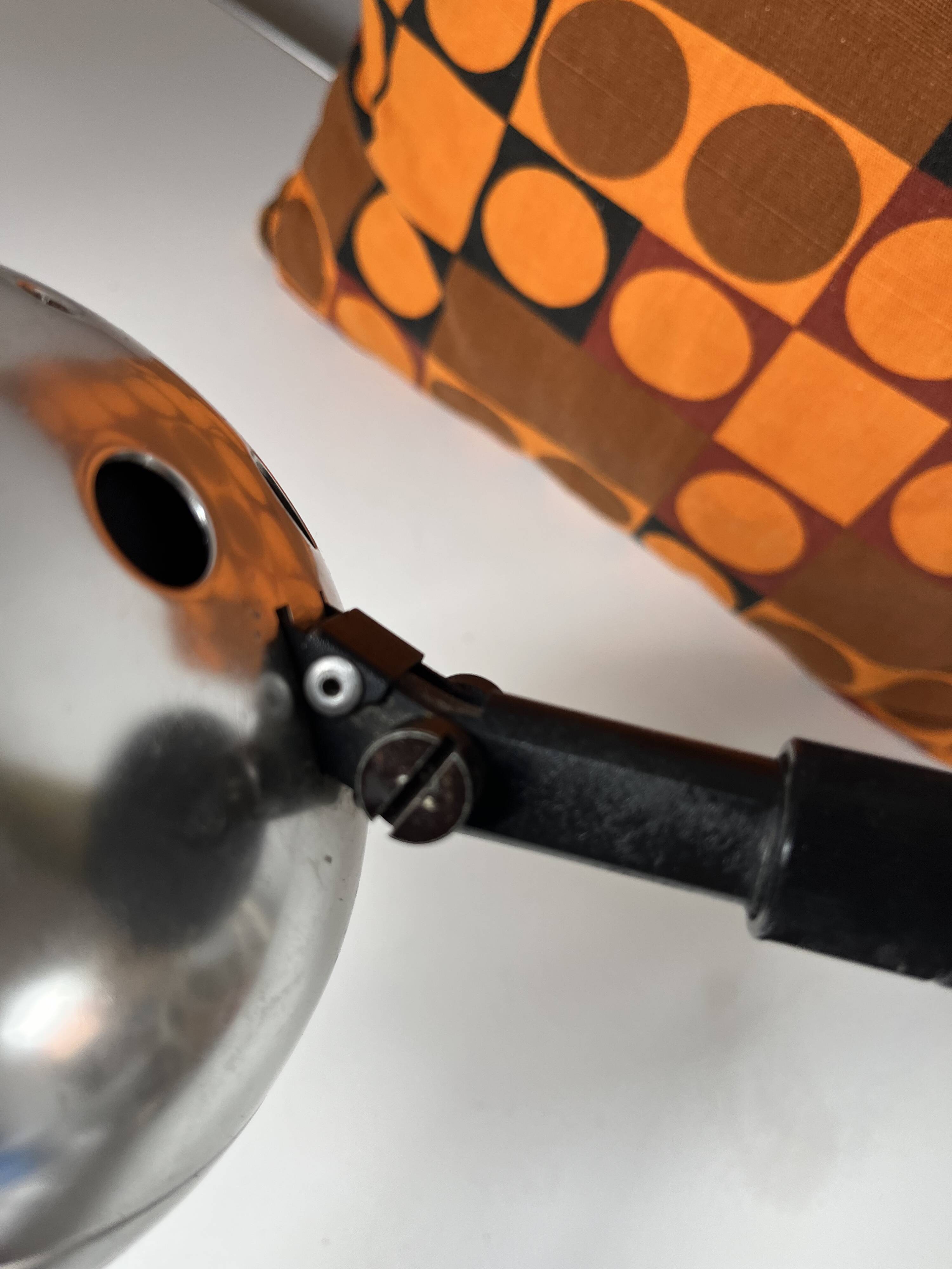 Eyeball Lita chrome metal wall light