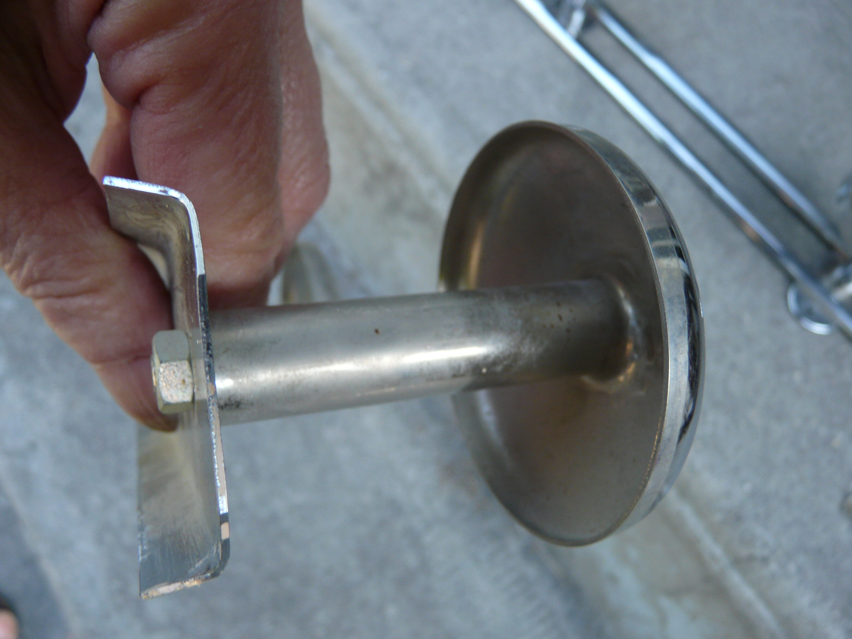 Metal coat rack 3 hooks 70s