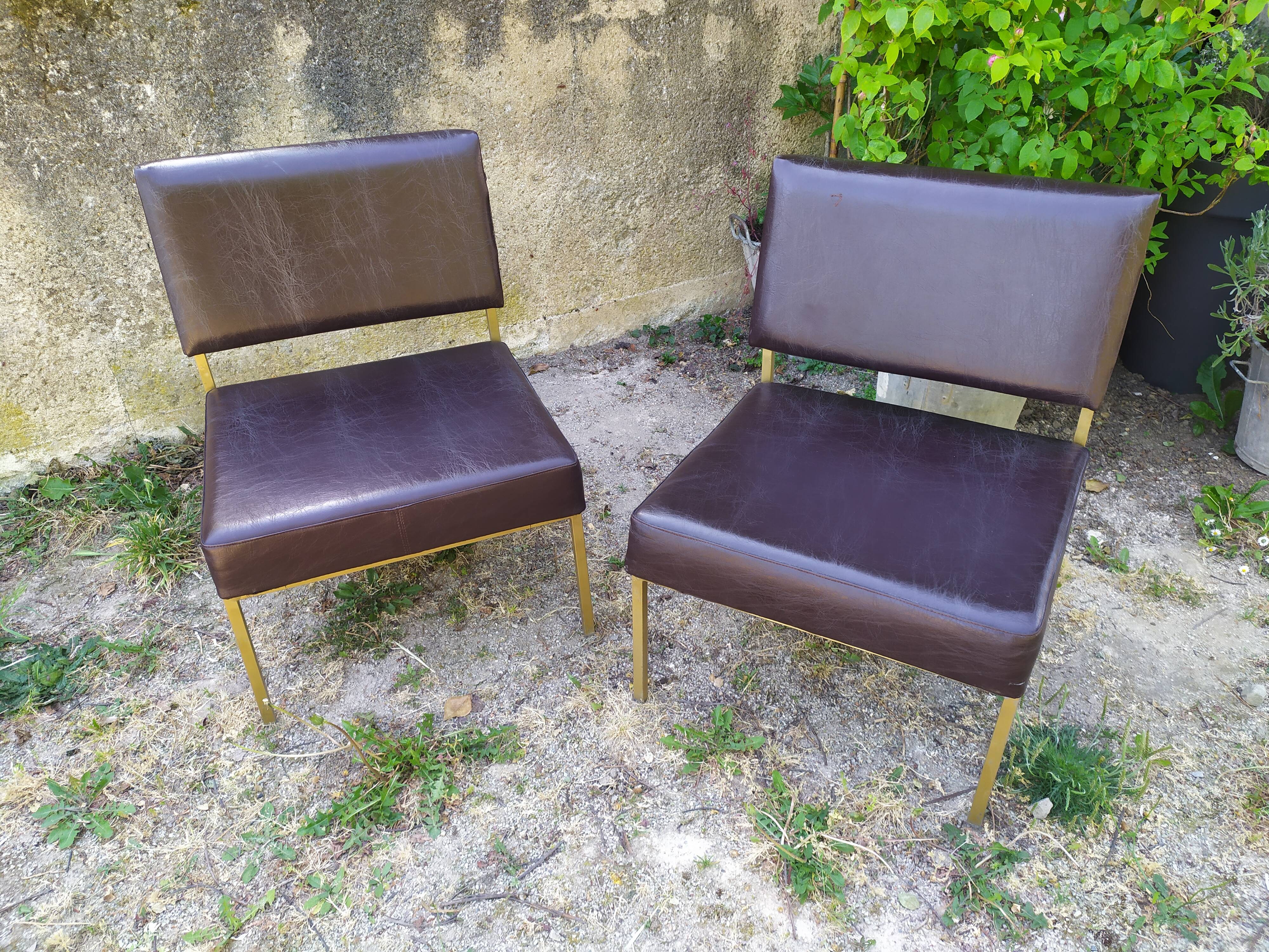 Paire de chauffeuses années 70