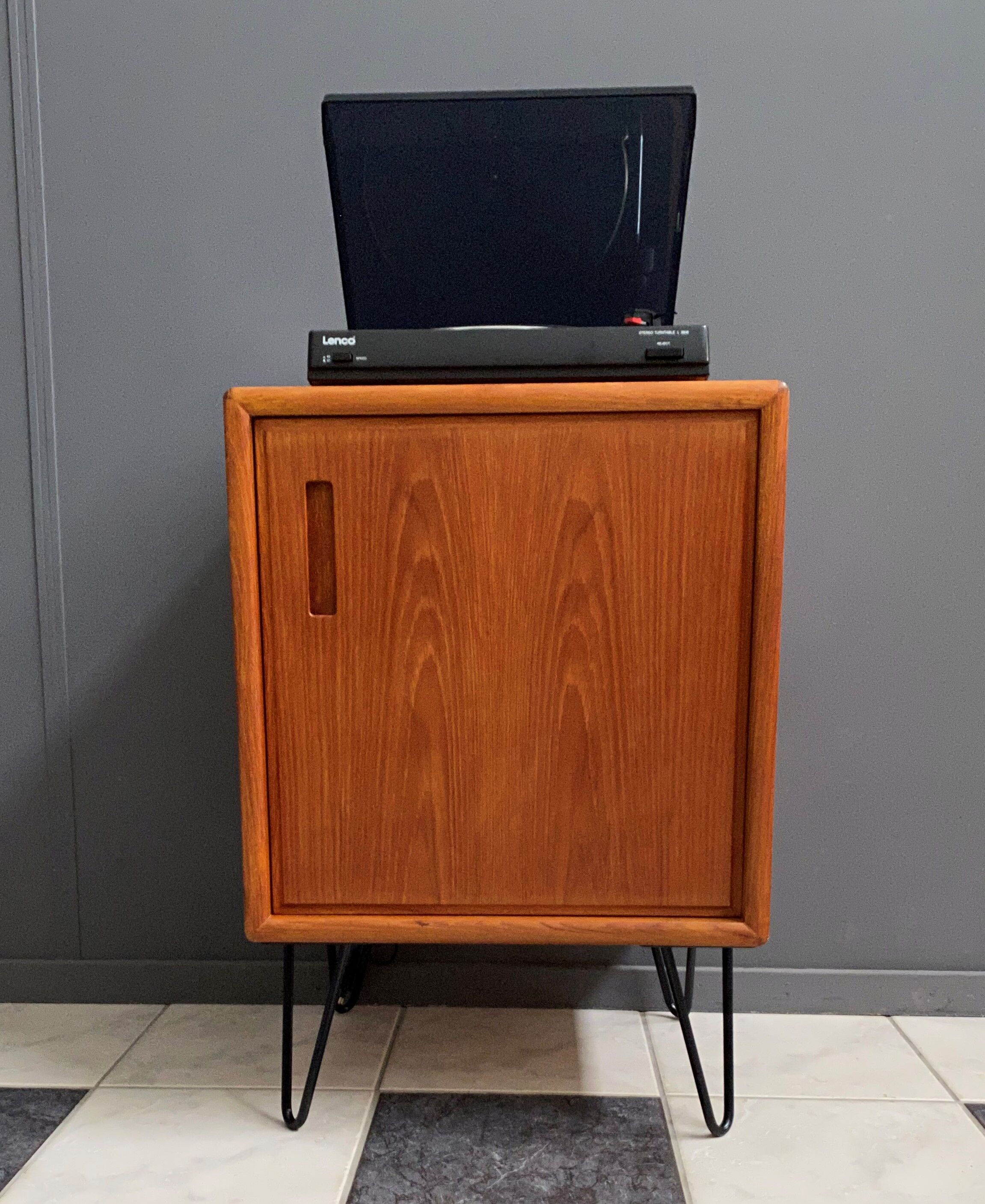 Danish teak cabinet 1960s on hairpin legs