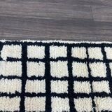Traditional handmade Berber rug 250cm x 150cm