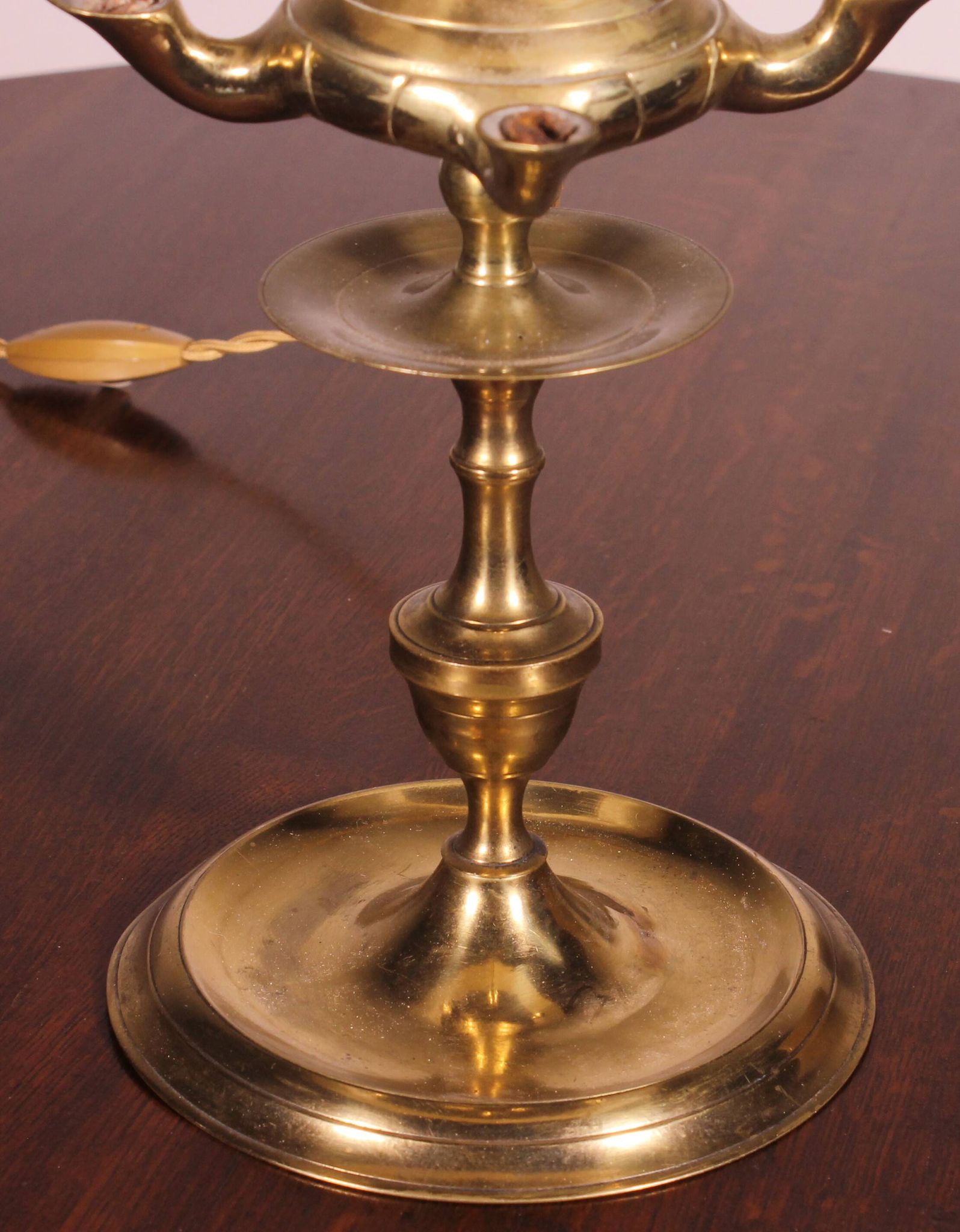 bronze oil lamp - 18th century - Spain converted into a lamp with its shade