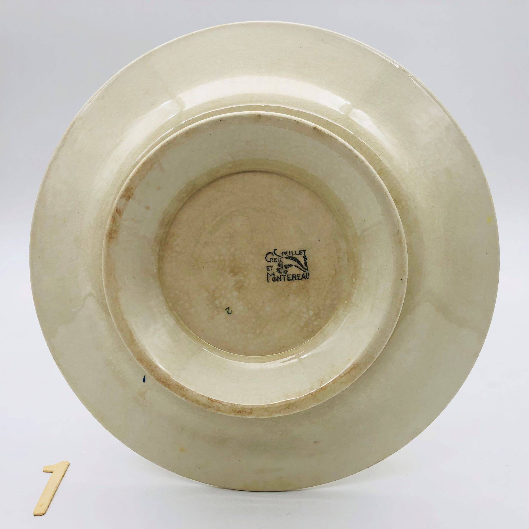 Set of 2 low compote bowls, Creil and Montereau – Carnation model.