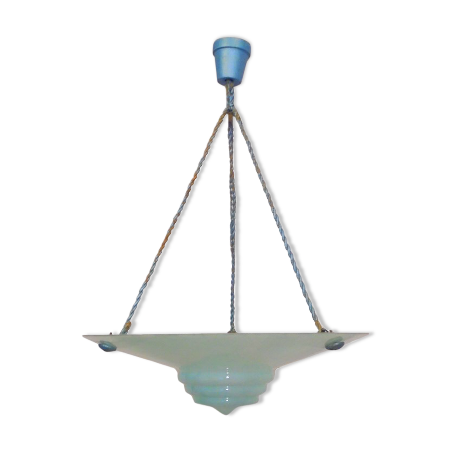 Clichy glass cacker suspension