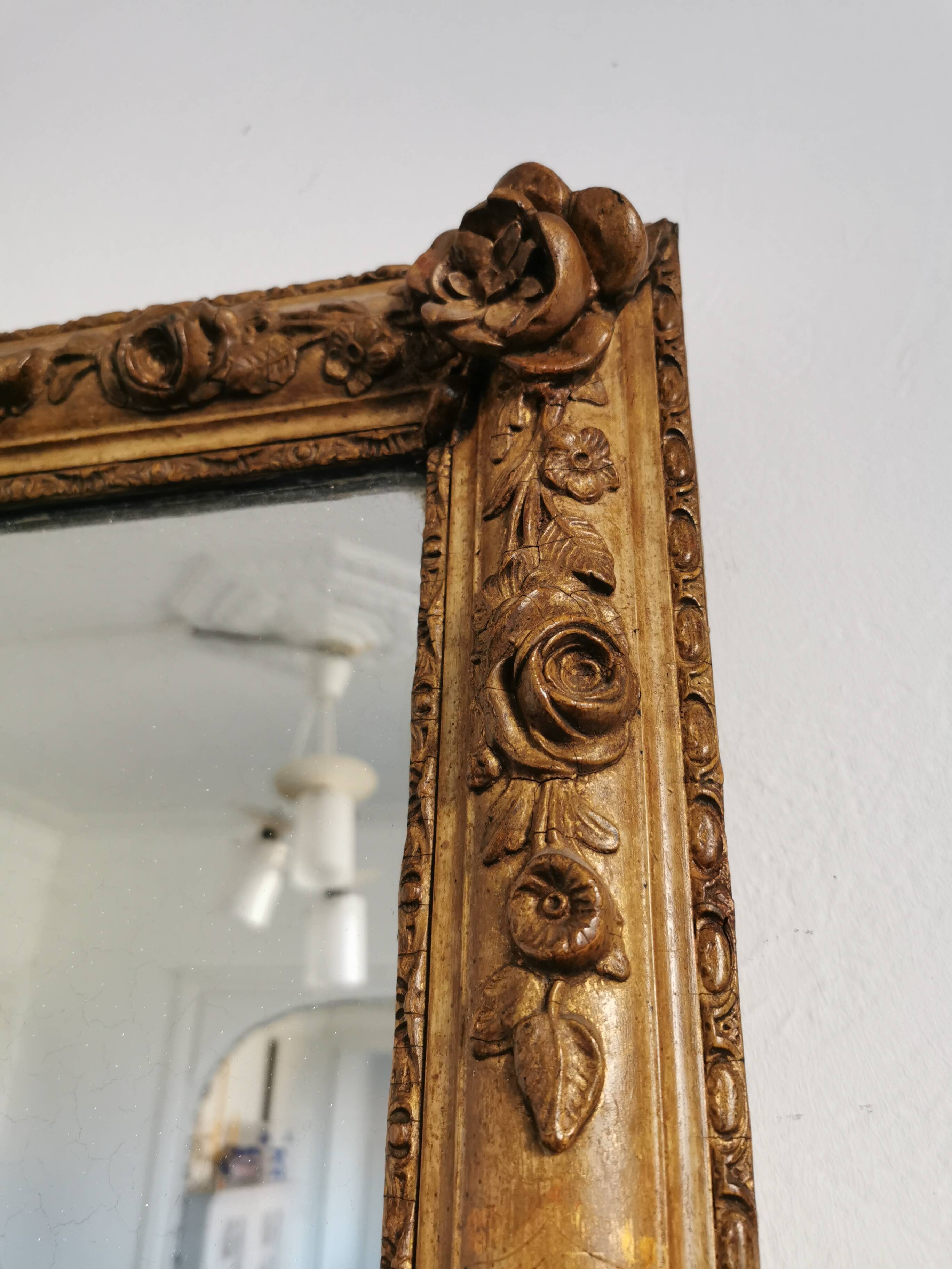 Miroir classique doré