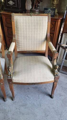 Paire de fauteuils en noyer style Empire retour d'Égypte