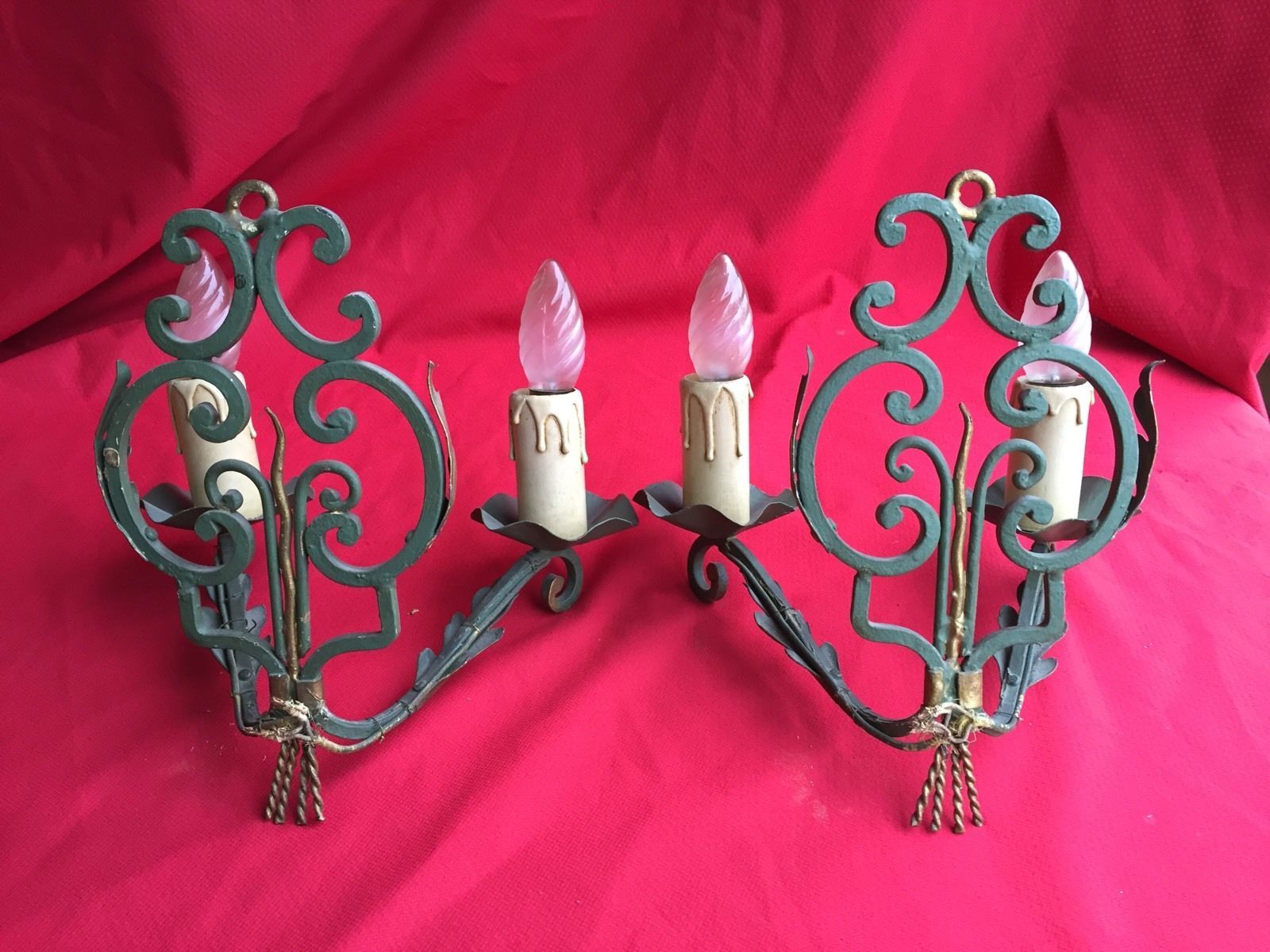 Pair of green wrought iron appliques with golden acanthus leaves