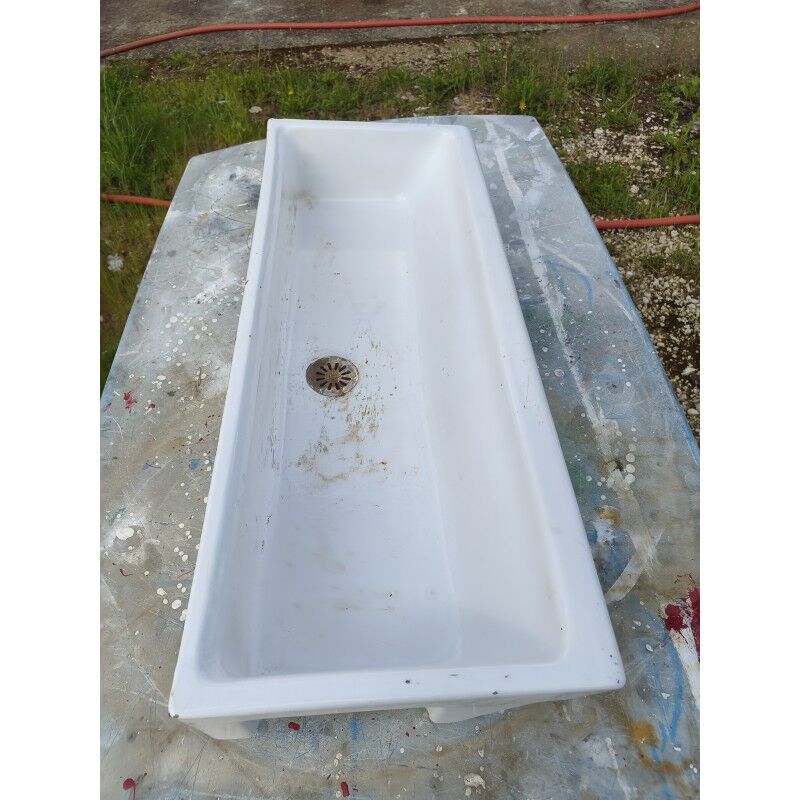 Old white glazed ceramic sink