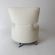 Canta and Aki swivel chairs in leather by Toshiyuki Kita for Cassina