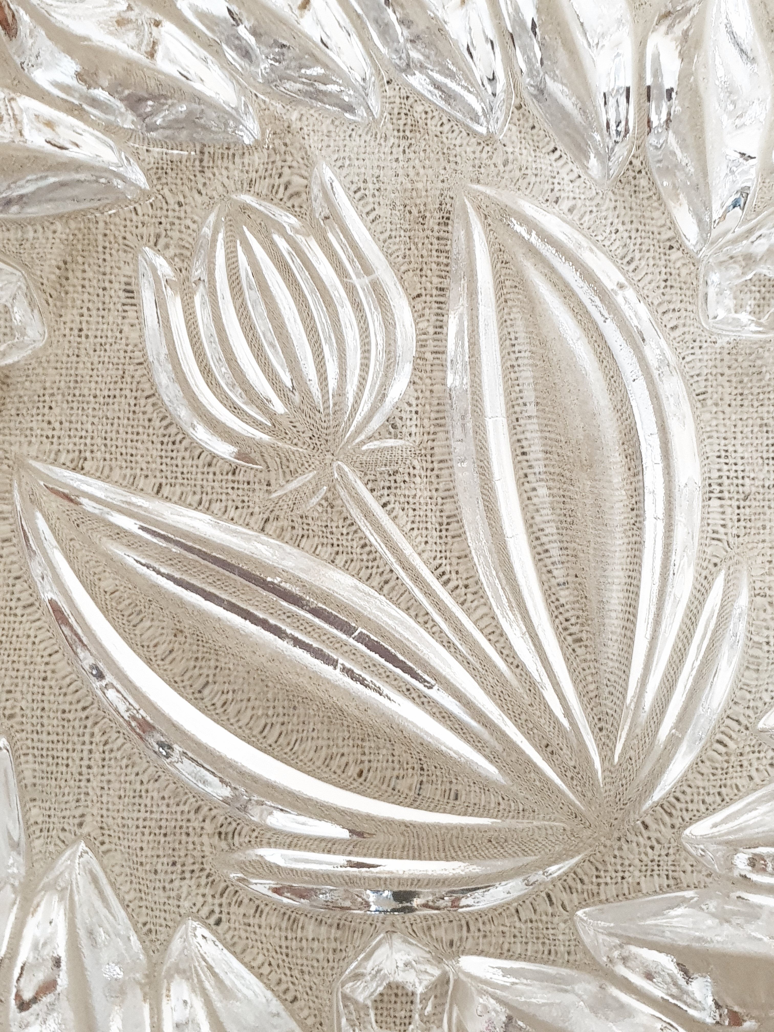 Chiseled glass candy box