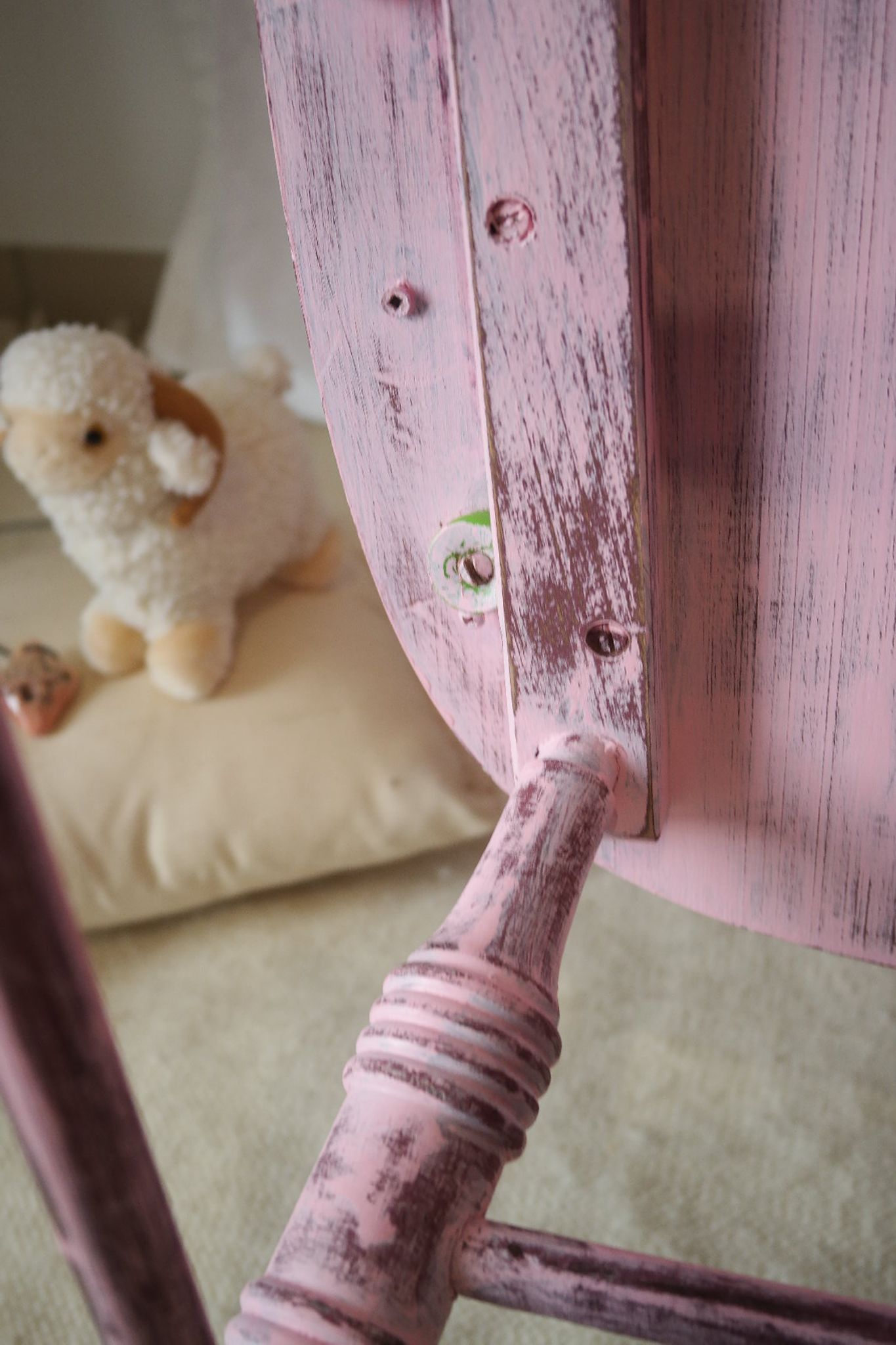 Rocking-chair vintage 50 in pink patina wood