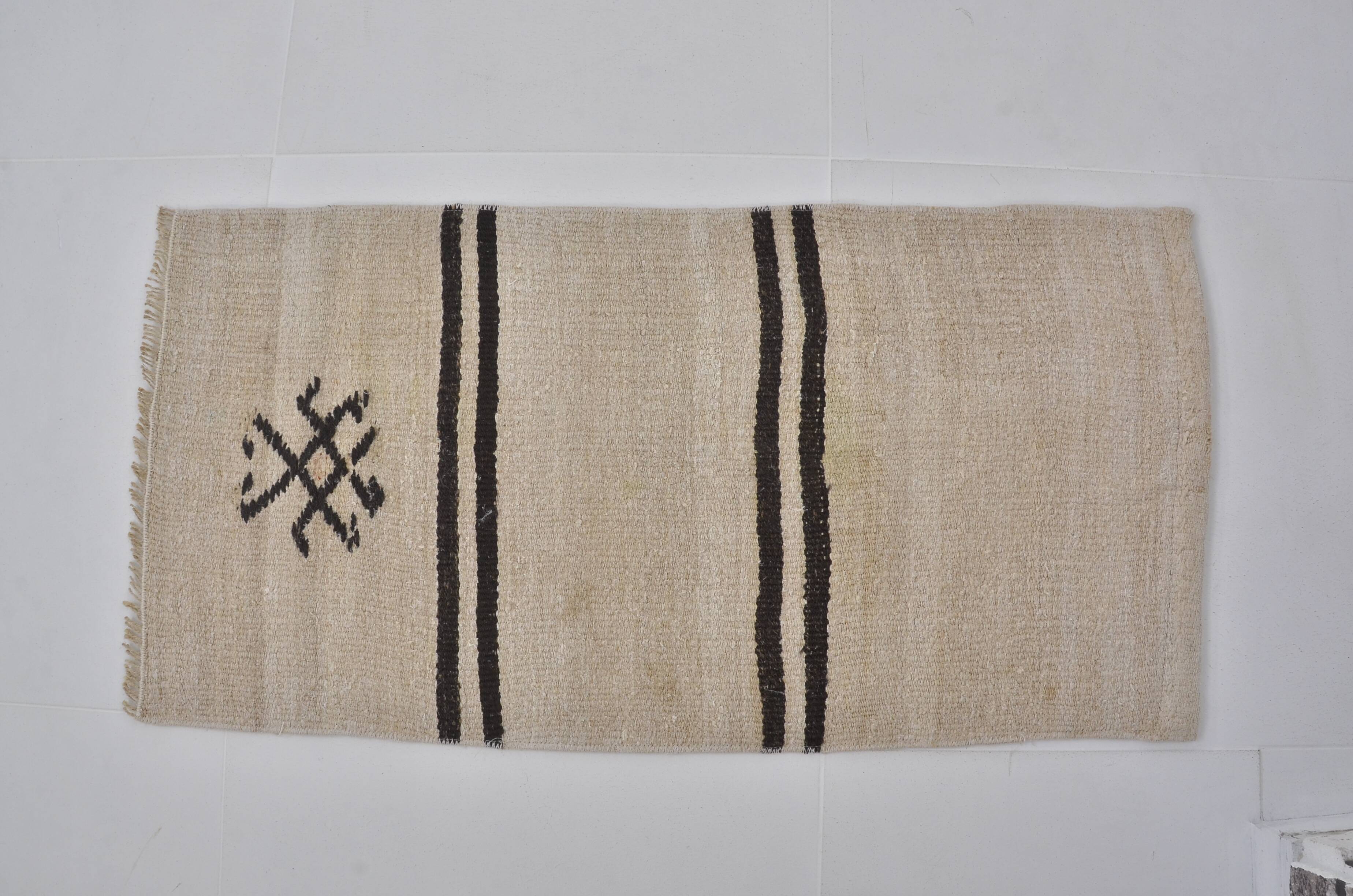 Tapis vintage en chanvre fait main