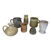 Sept vases céramiques beiges grises