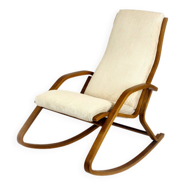 Fauteuil à bascule en contreplaqué restauré du milieu du siècle par L. Volak pour Drevopodnik Holesov, années 1960