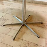 Dining table with 6-star base by Arne Jacobsen for Fritz Hansen