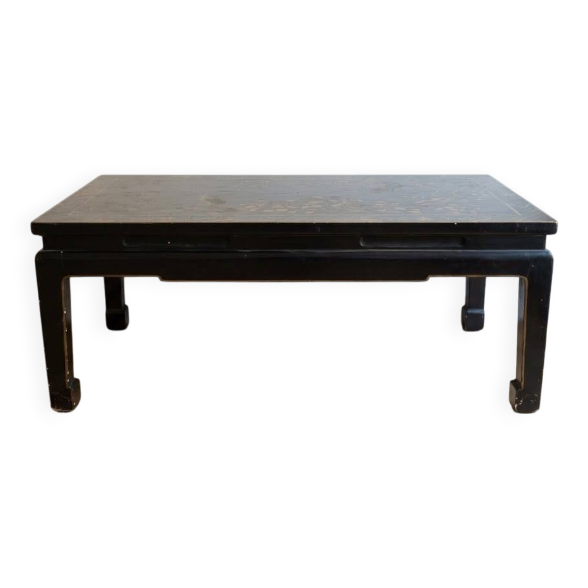 Chinese coffee table in black and gold wood.