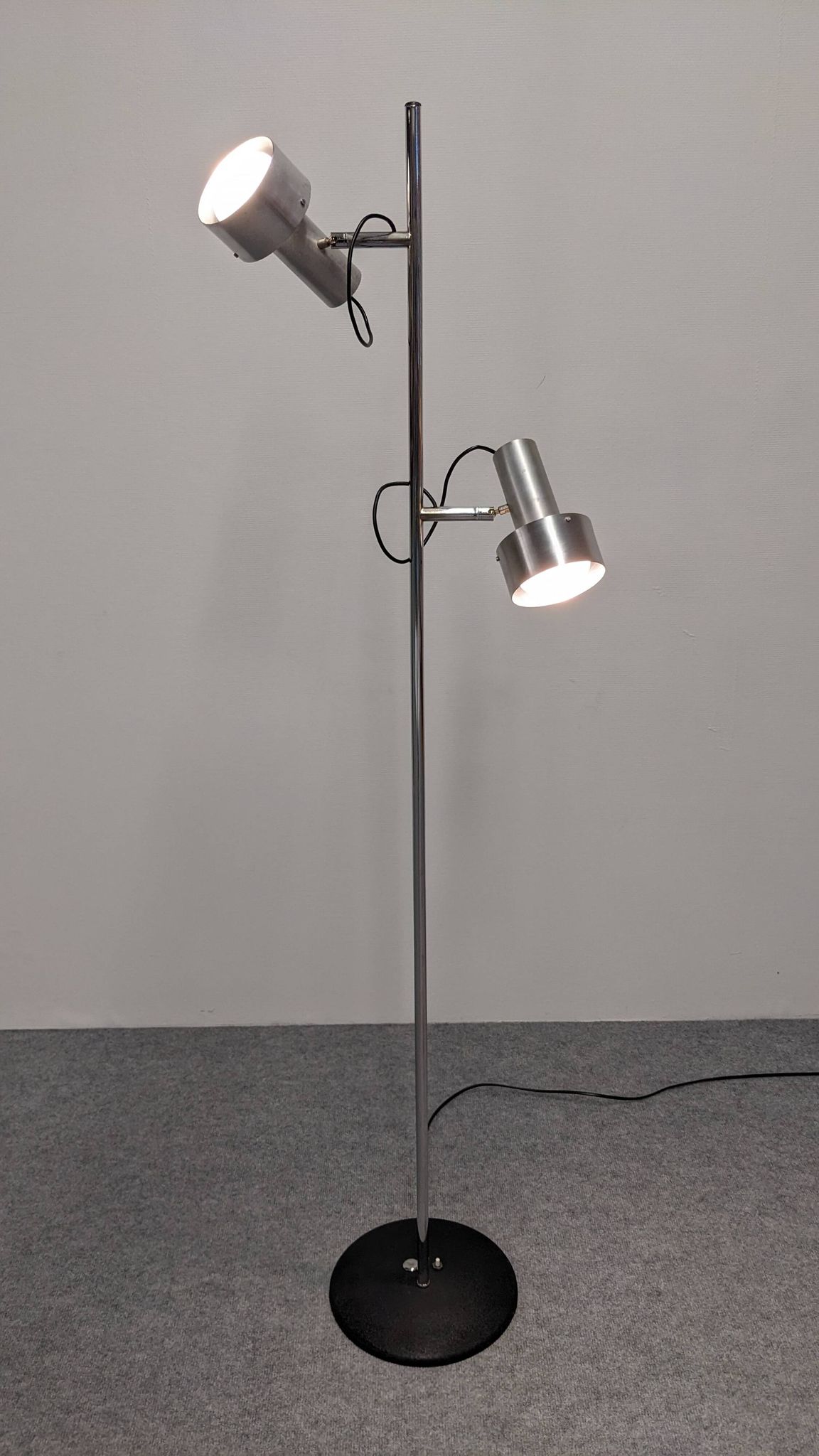 Space age modernist floor lamp with 2 aluminium spots, France circa 1970.