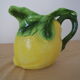 Pichet barbotine forme citron