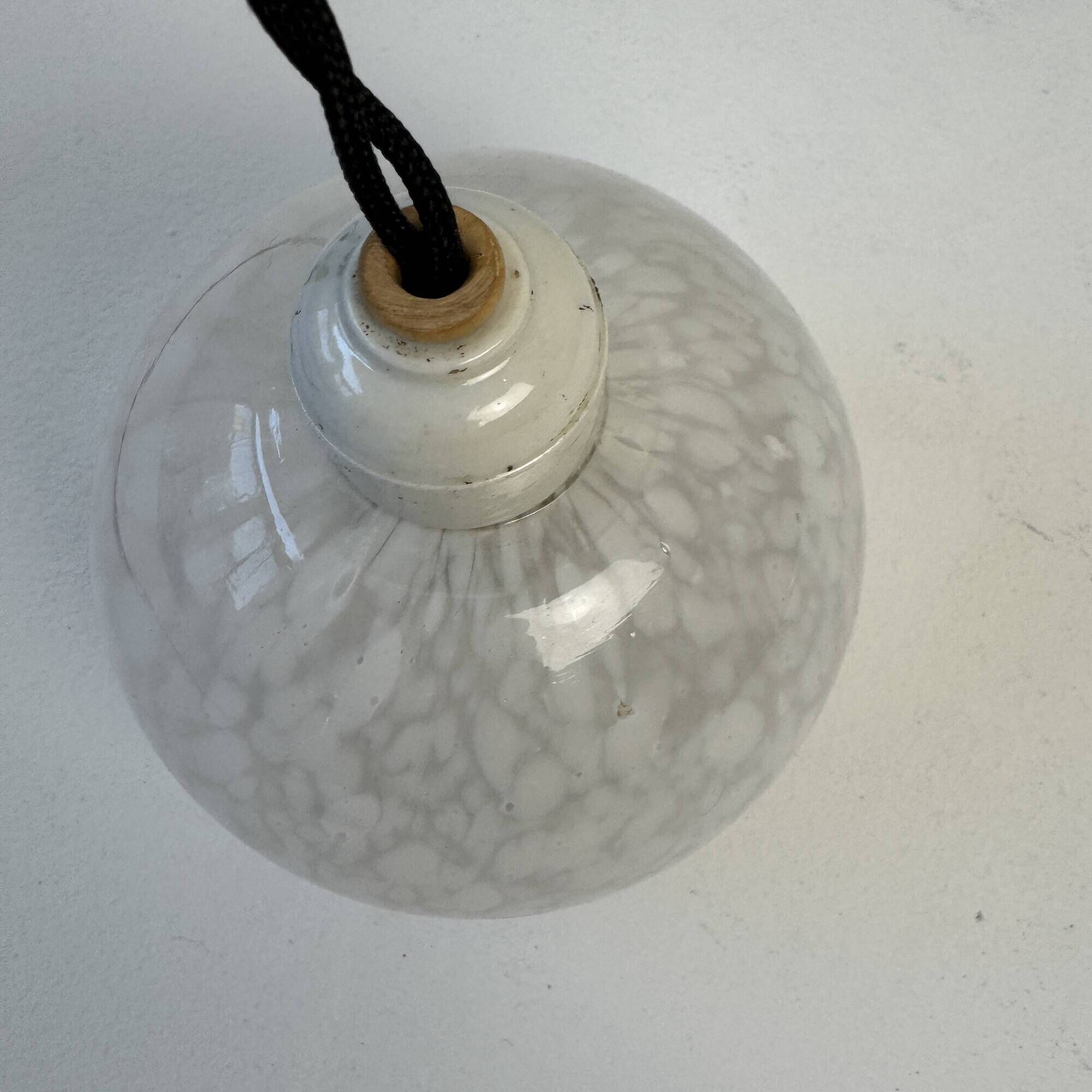 Lot 3 anciennes suspensions en verre de clichy vintage