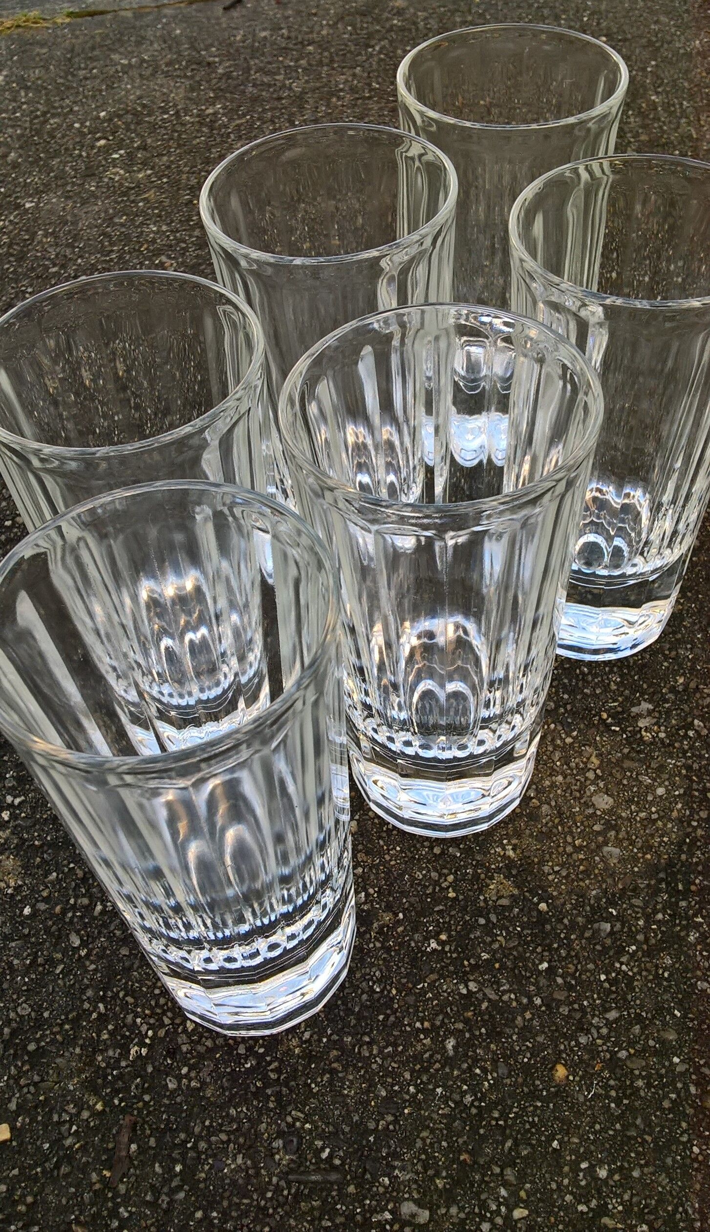 Six verres à apéritif
