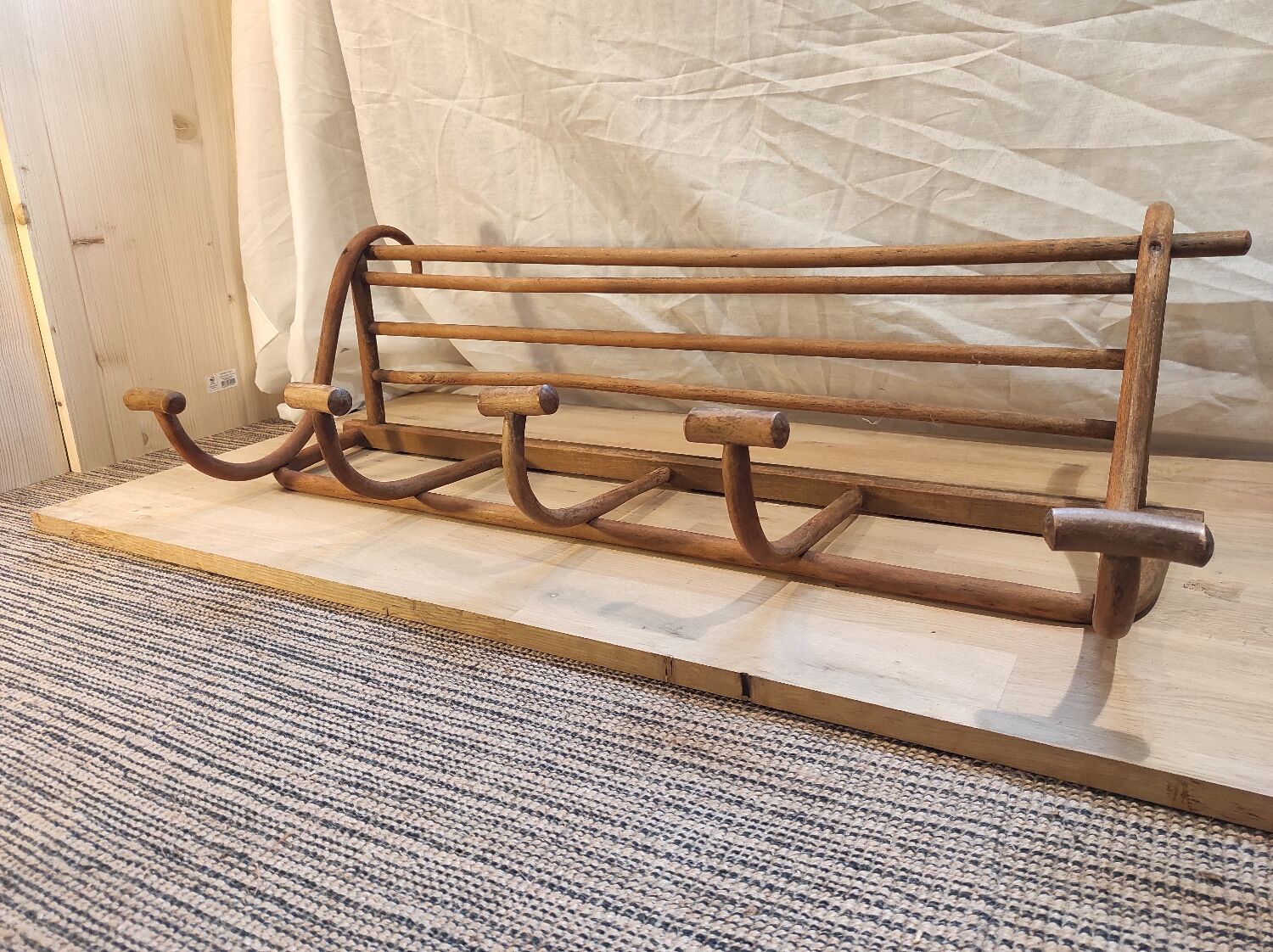 Wall coat rack 1900
