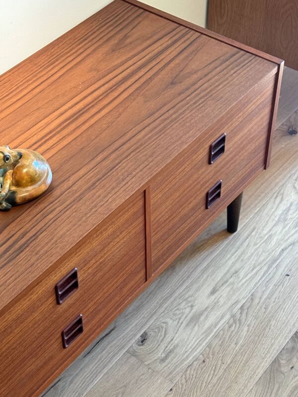 Commode scandinave basse / Meuble TV vintage « Brigitte »