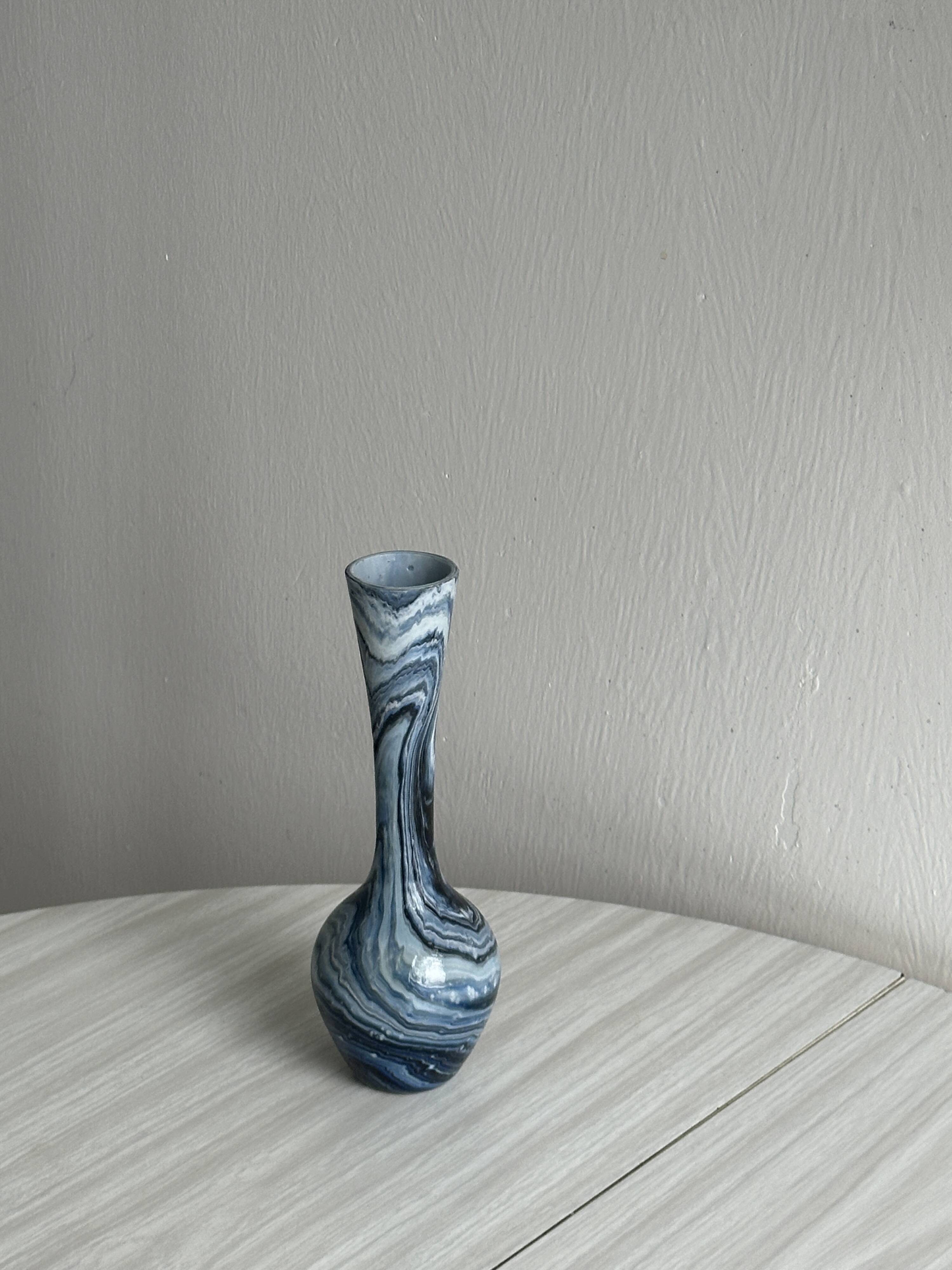 Marbled blue glass soliflore vase