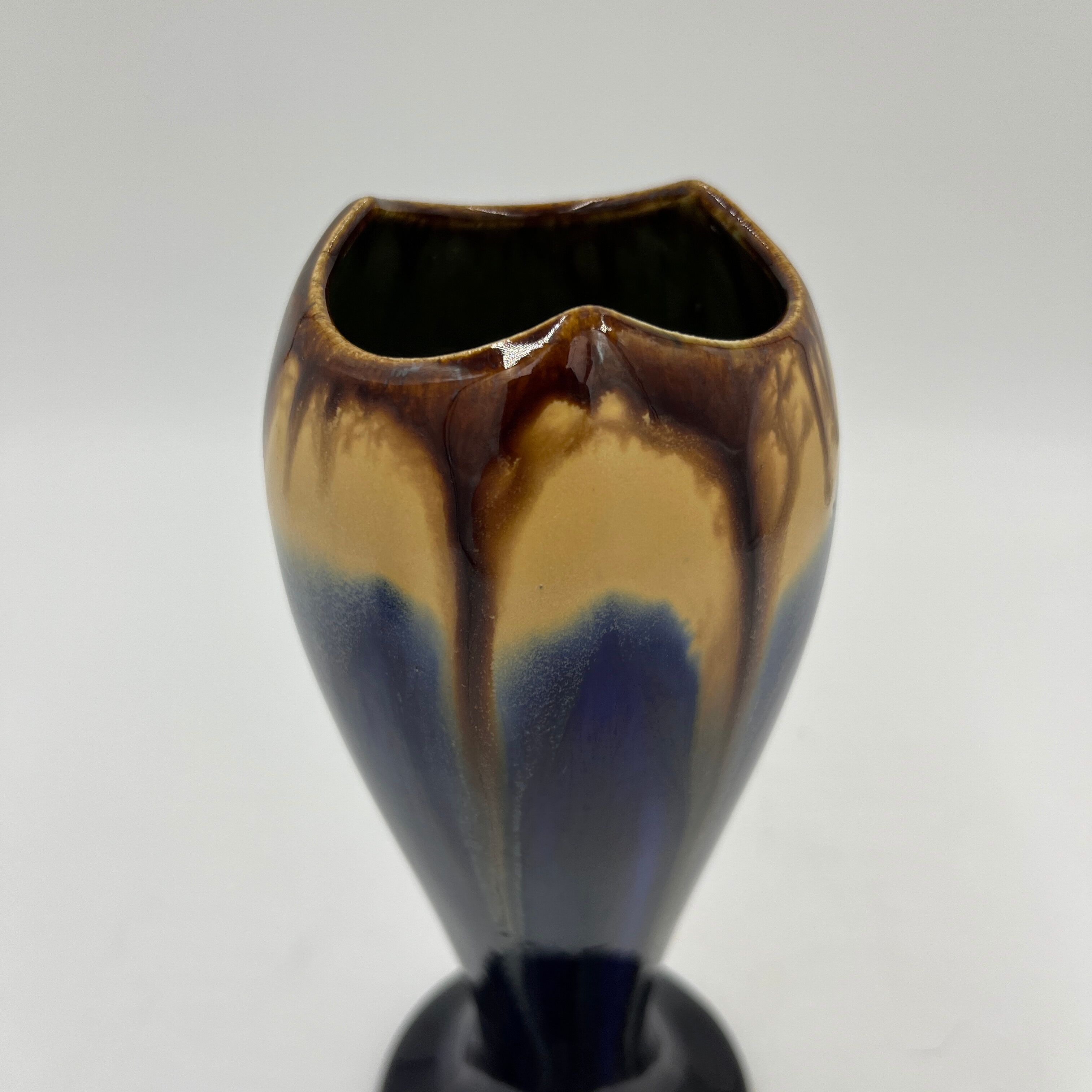 Duo of vases in Thulin earthenware