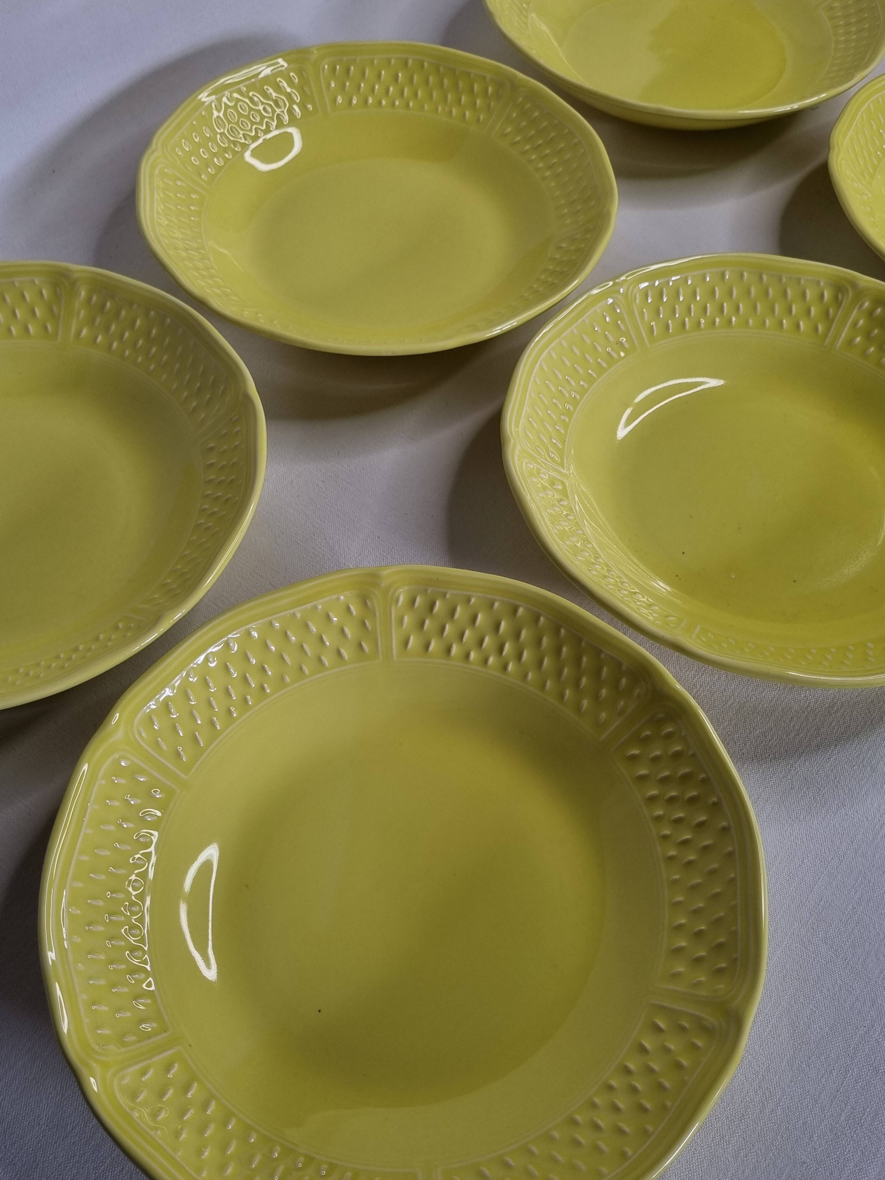 Set of six yellow soup plates with grains of rice, "Bon vivant", Gien, 21 cm