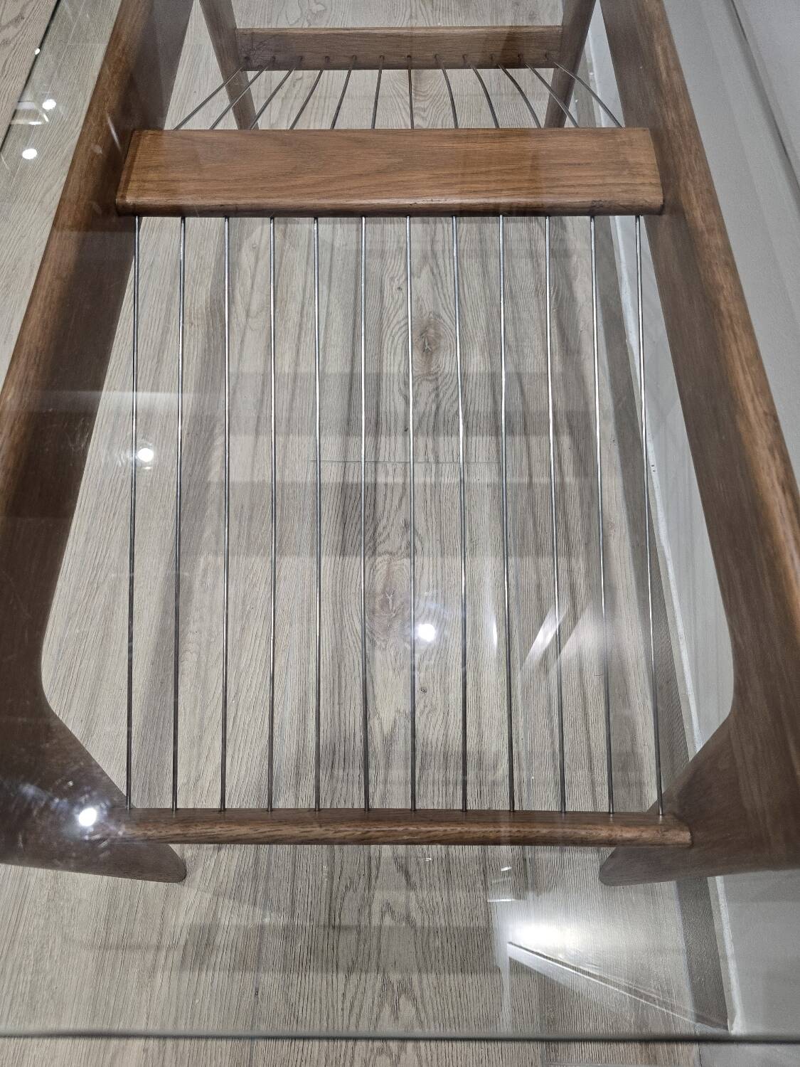 Table basse vintage en bois et verre – Design scandinave 50’s