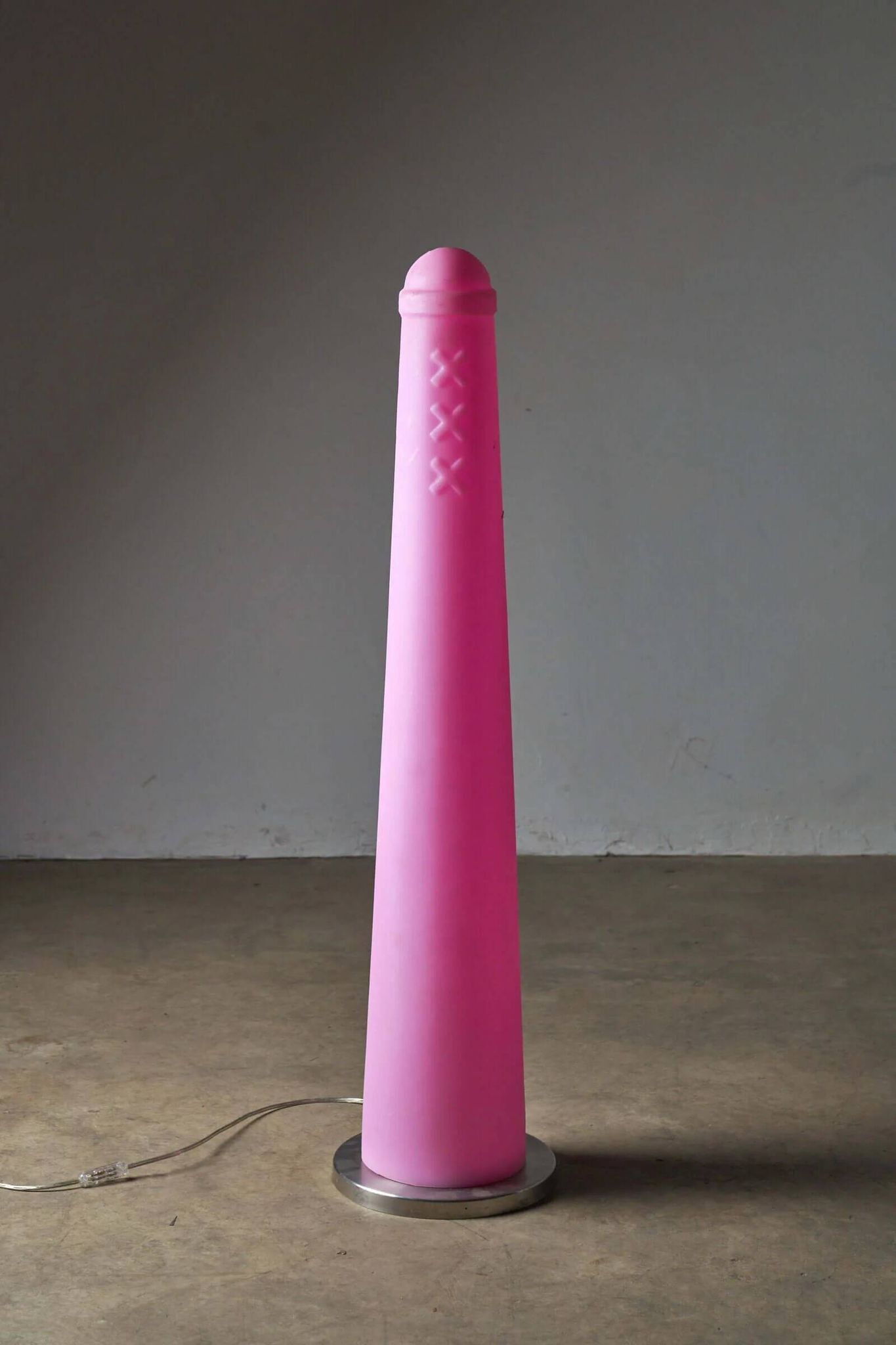 Amsterdamse Pole floor lamps in pink for Bijenkorf, 1990s