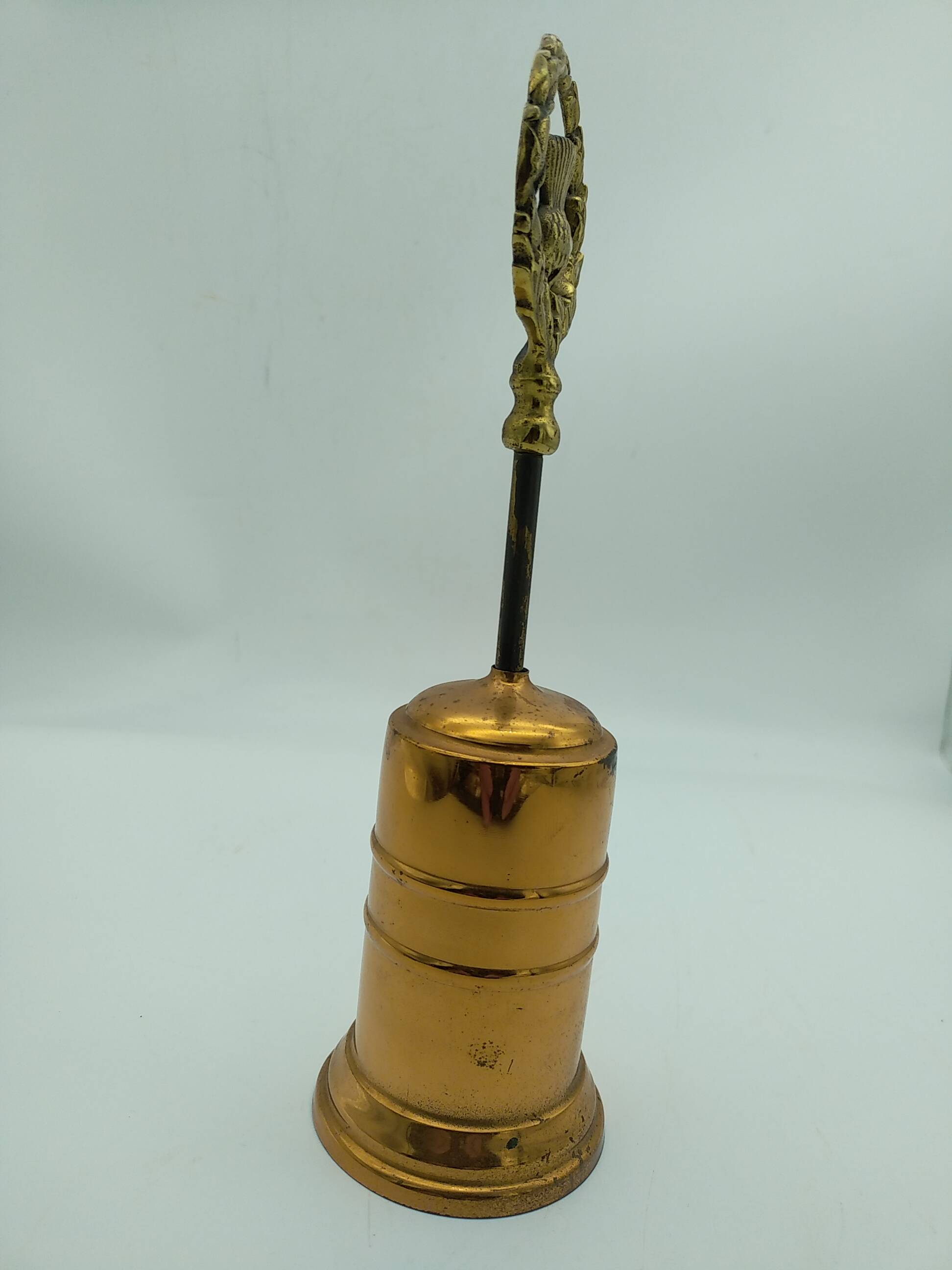Brosse cheminée ou autre . Cuivre et laiton .