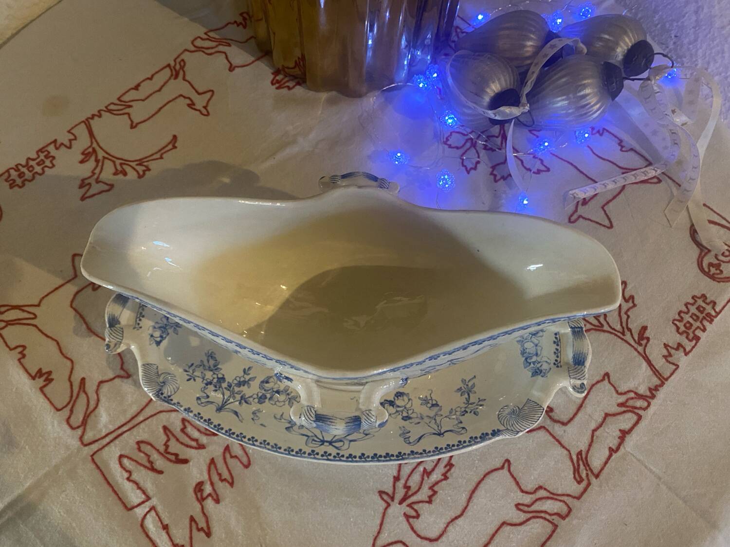 Mozart pattern earthenware gravy boat stamped Sarreguemines