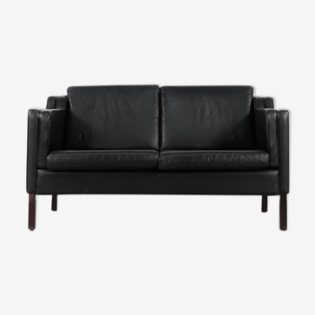 Canapé en cuir noir scandinave