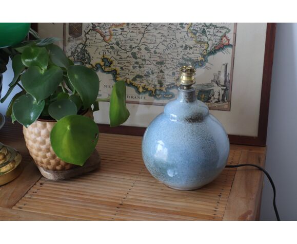 Pied de lampe boule en céramique bleue