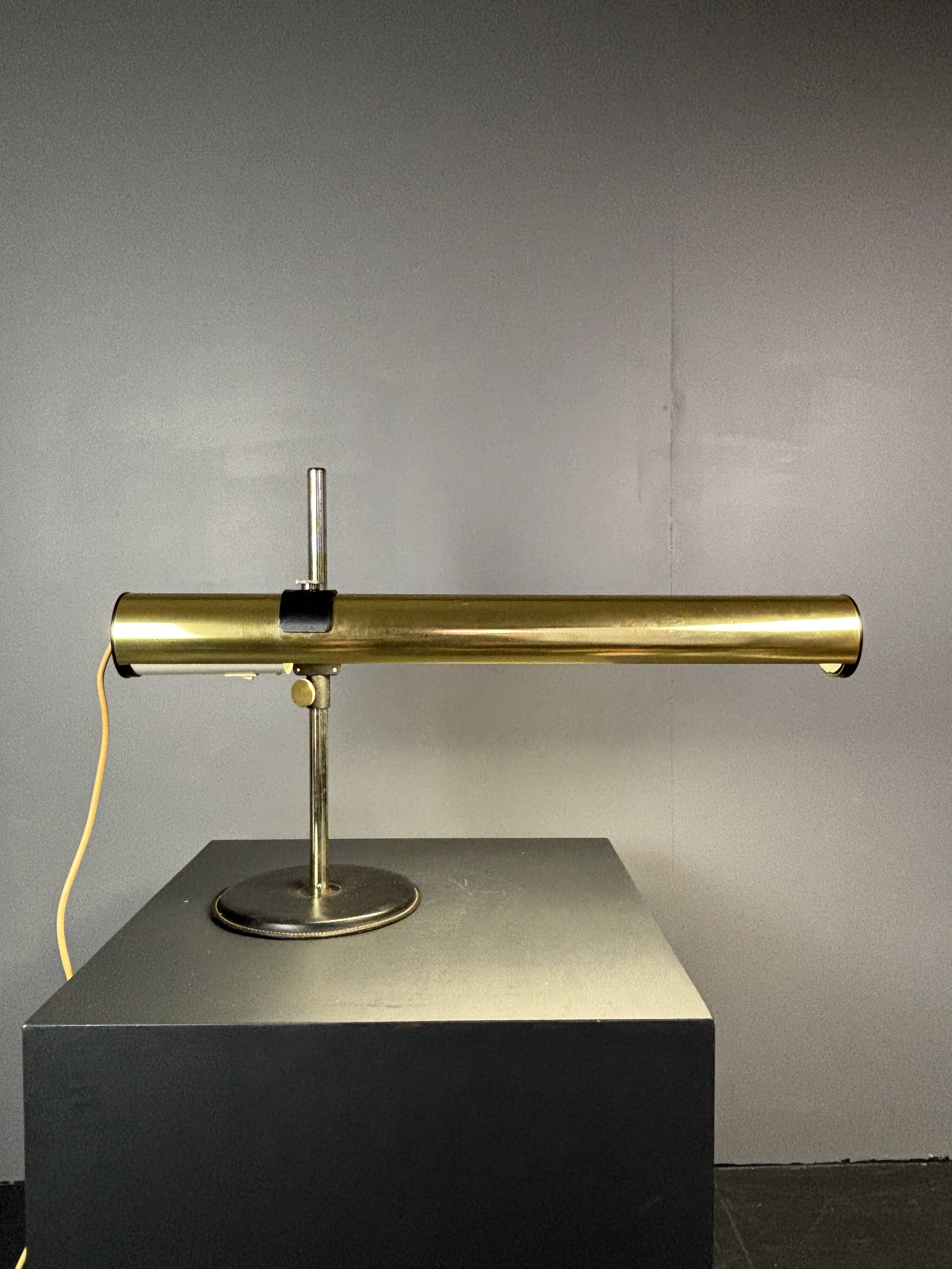 XL brass desk lamp by Göran Pehrson for Ateljé Lyktan, model Kanon, 1978