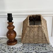 Lampe en bois, abat-jour corde, années 70
