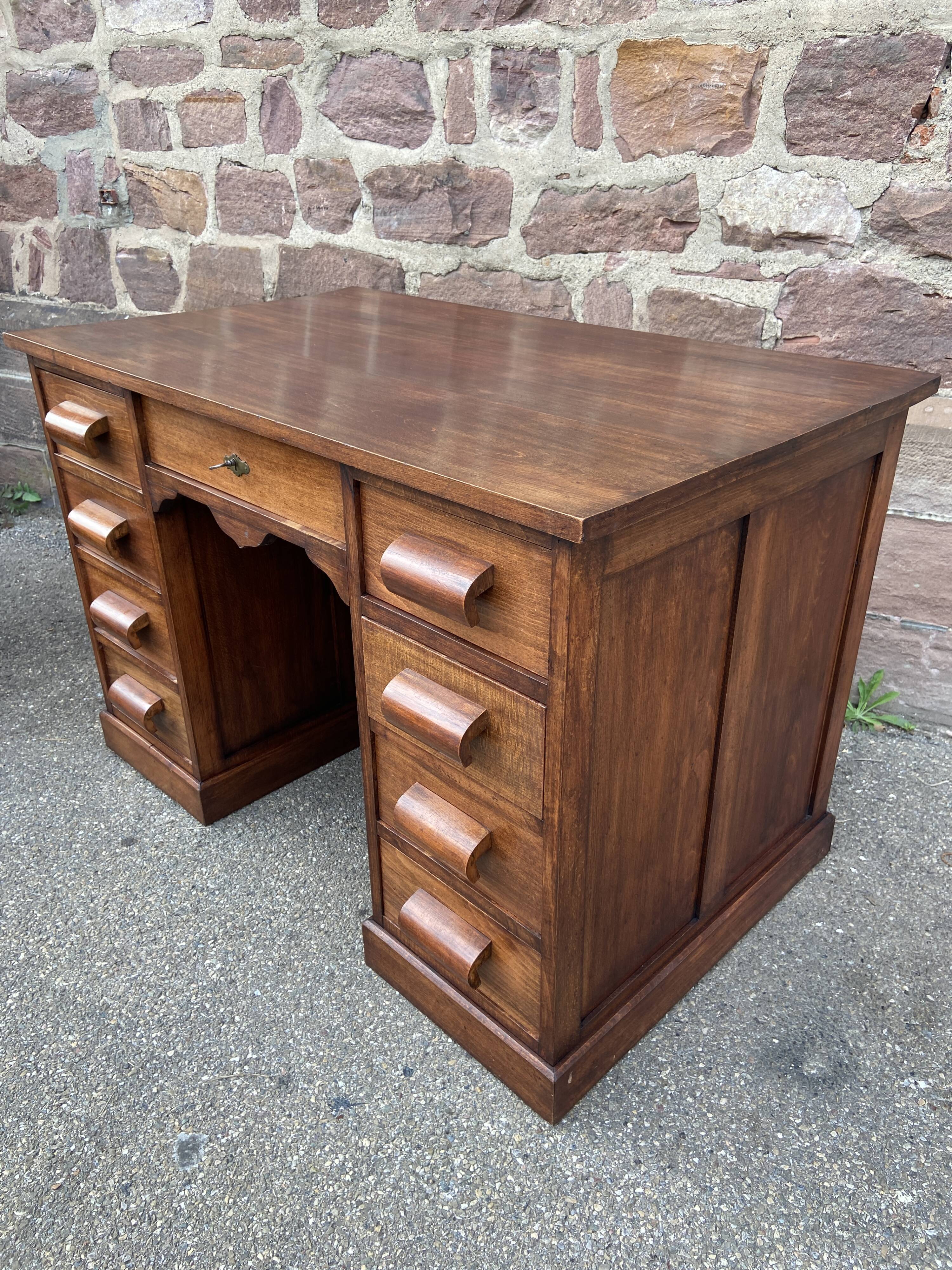 American desk vintage 1940