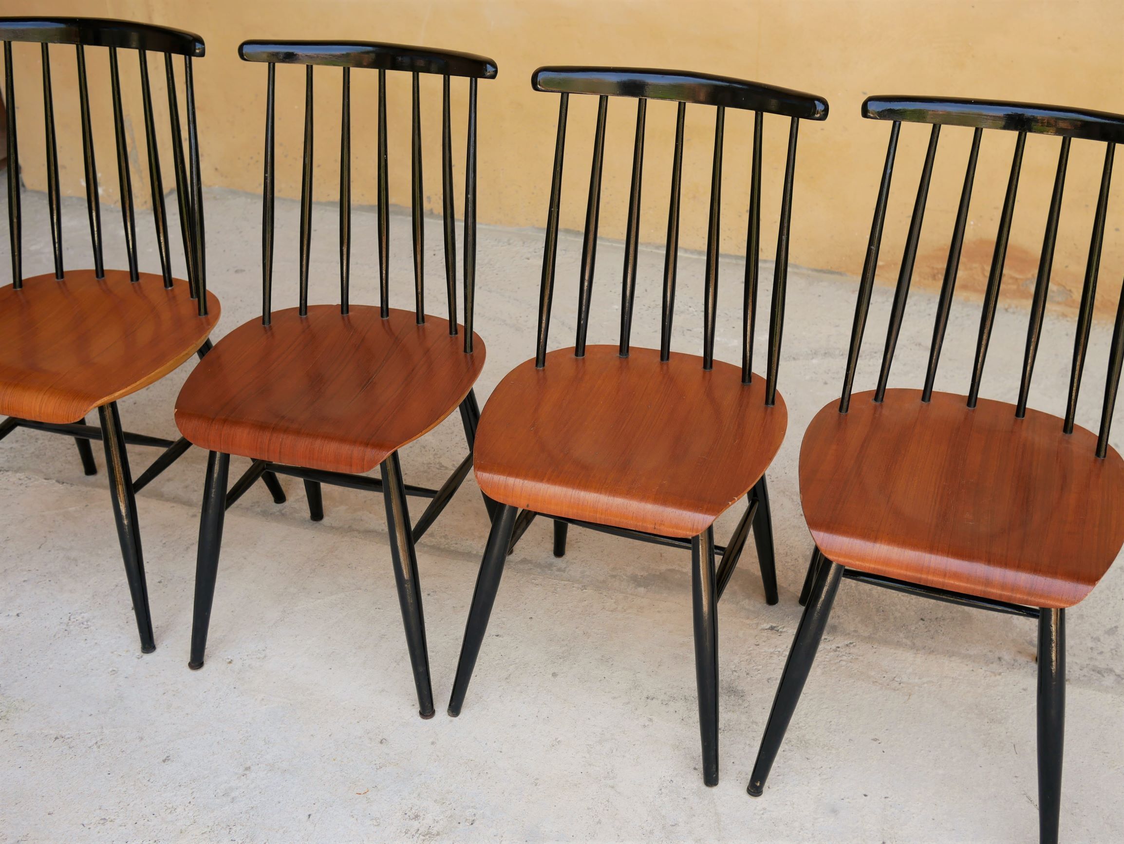 Scandinavian chair by Ilmari Tapiovaara model "Fanett"