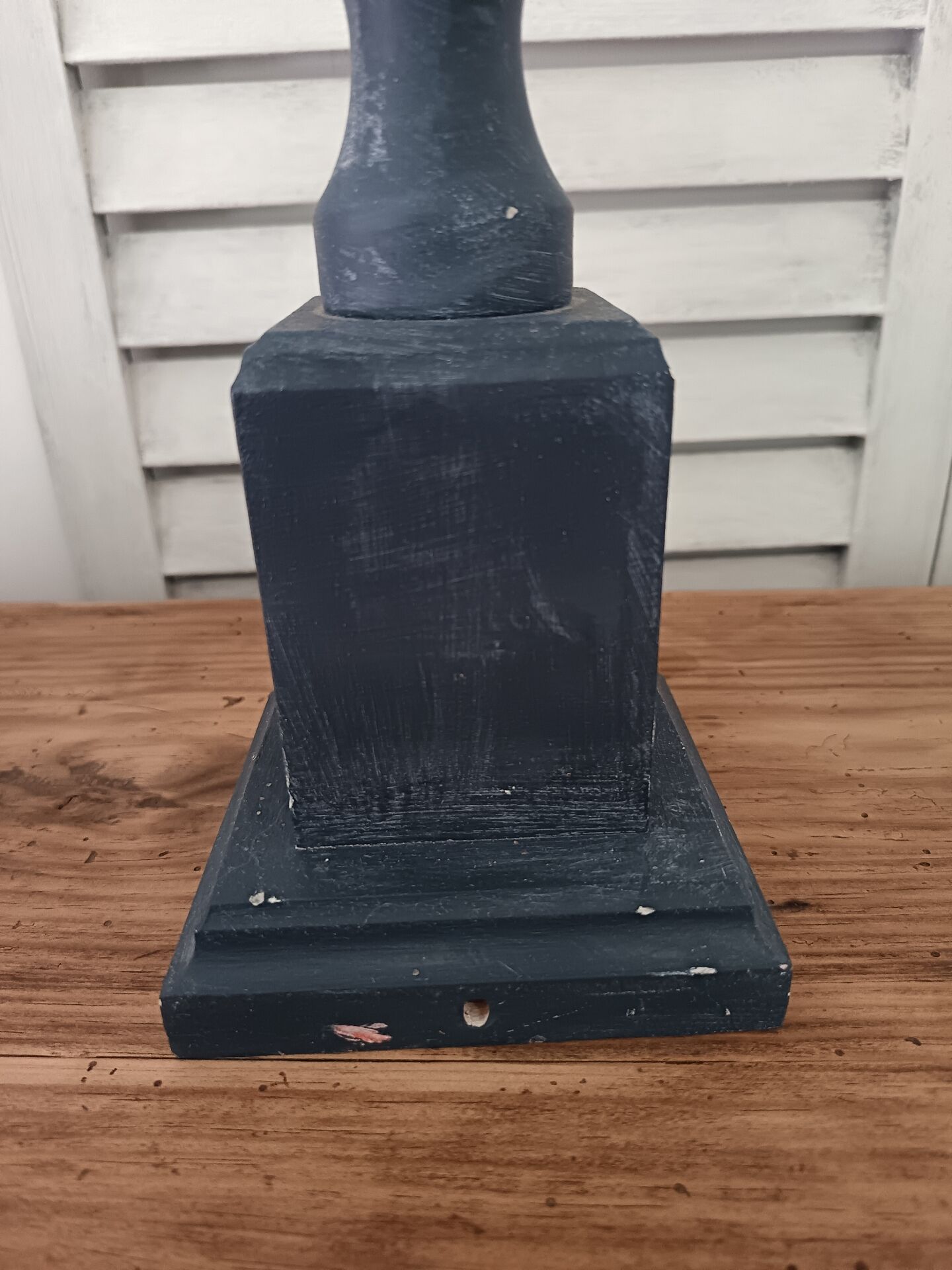 Lamp bases