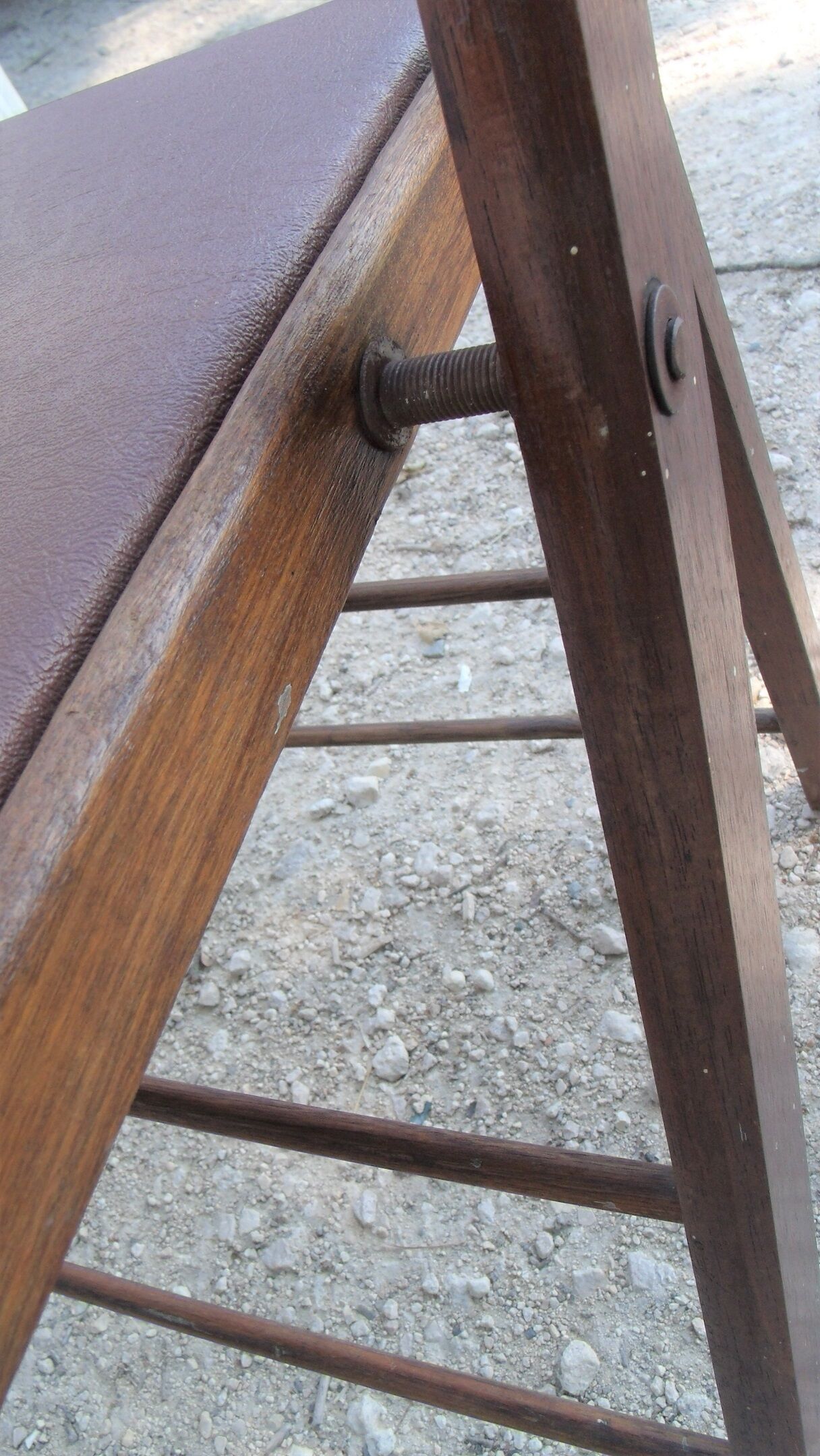 Set of 2 chairs wood folding american trump and skai