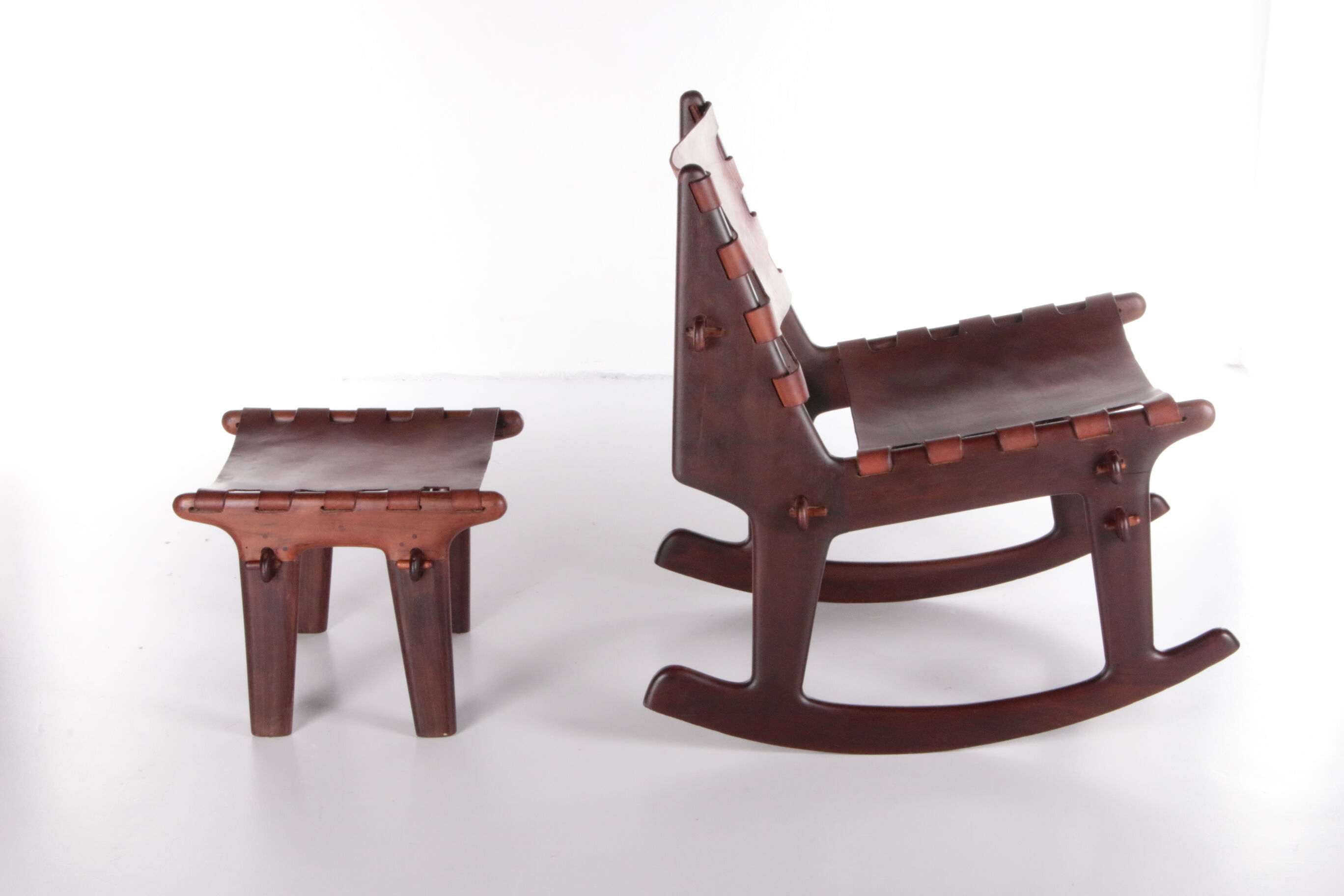 Vintage Design rocking chair design by Angel Pazmino, 1960