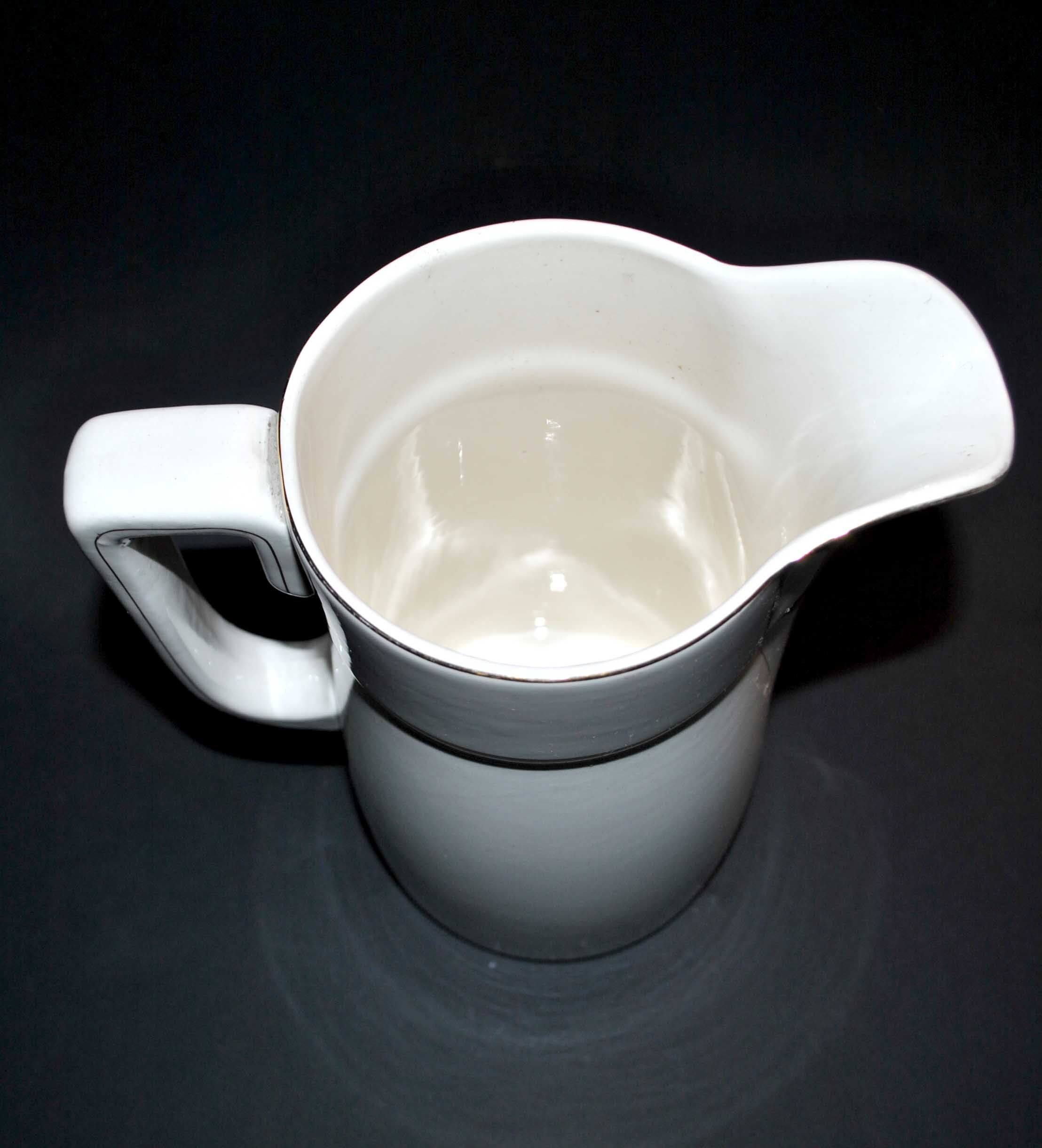 Large pitcher in earthenware from Villeroy & Boch - Old carafe water broc Mettlach 1940