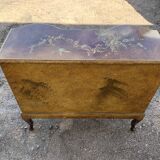 Venetian chest of drawers