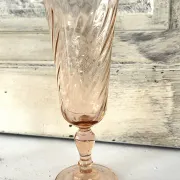 Champagne flutes set of 4, pink French swirl glass stemware