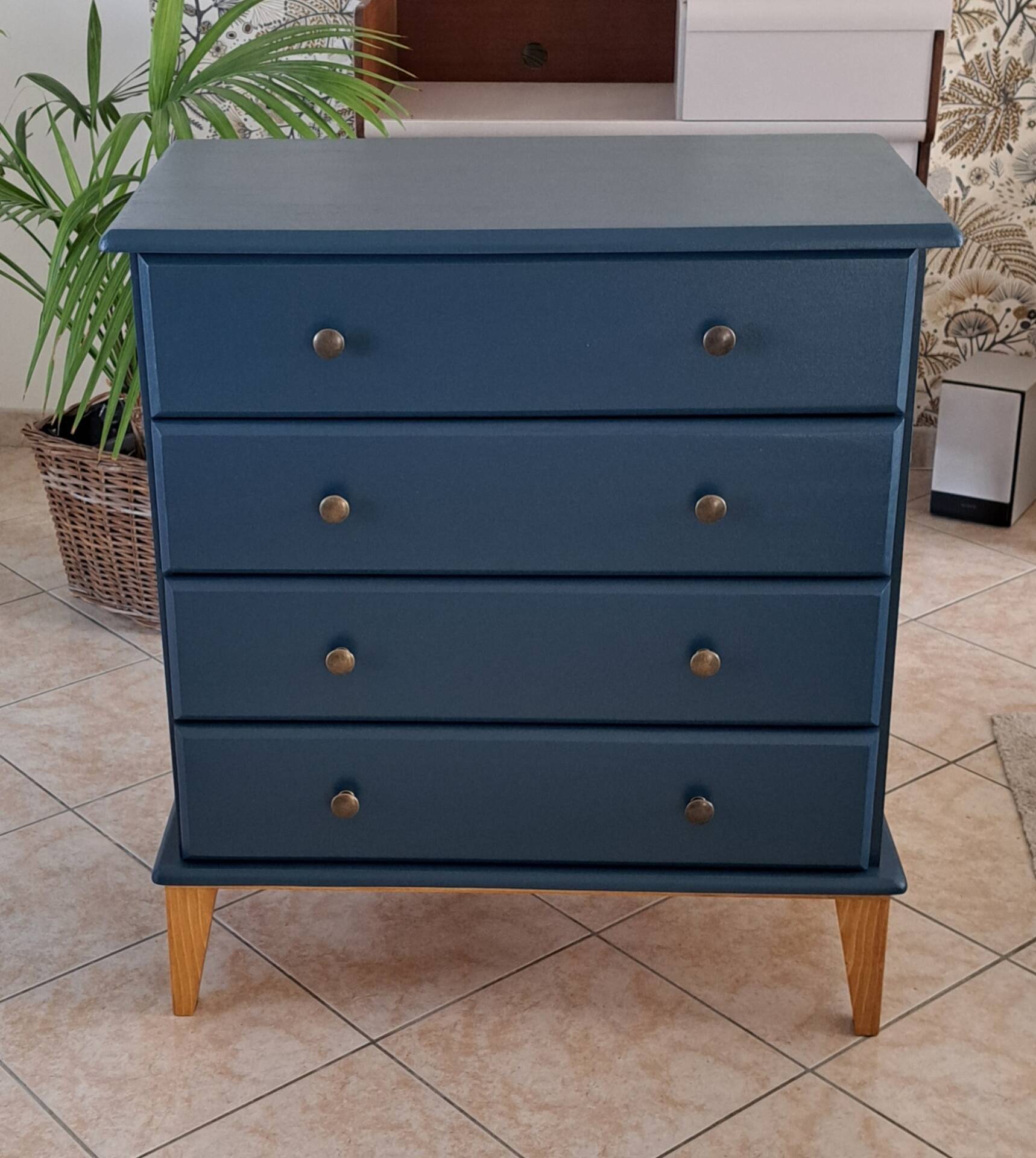 Commode Red Sødgren blue ganne