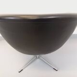 Vintage Scandinavian swivel chair in faux leather and chrome from the 1970s.